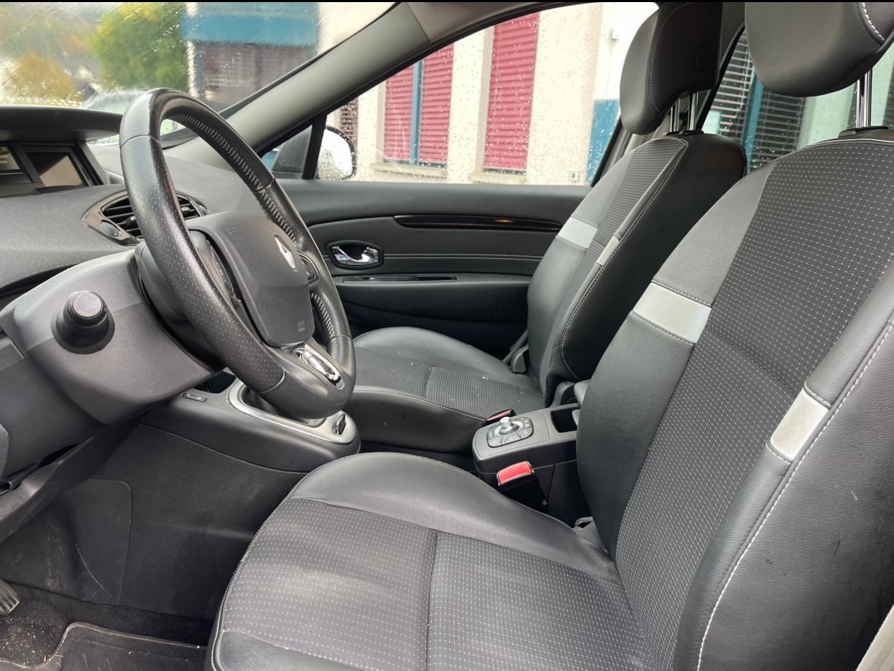 RENAULT Grand Scénic 1.2 16V Turbo Expression-image-6