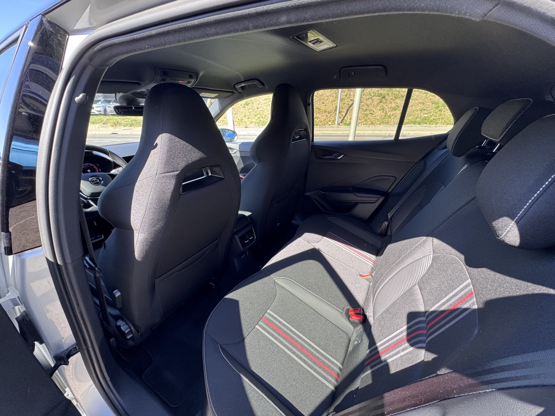 SKODA Fabia 1.5 TSI Style DSG-image-8
