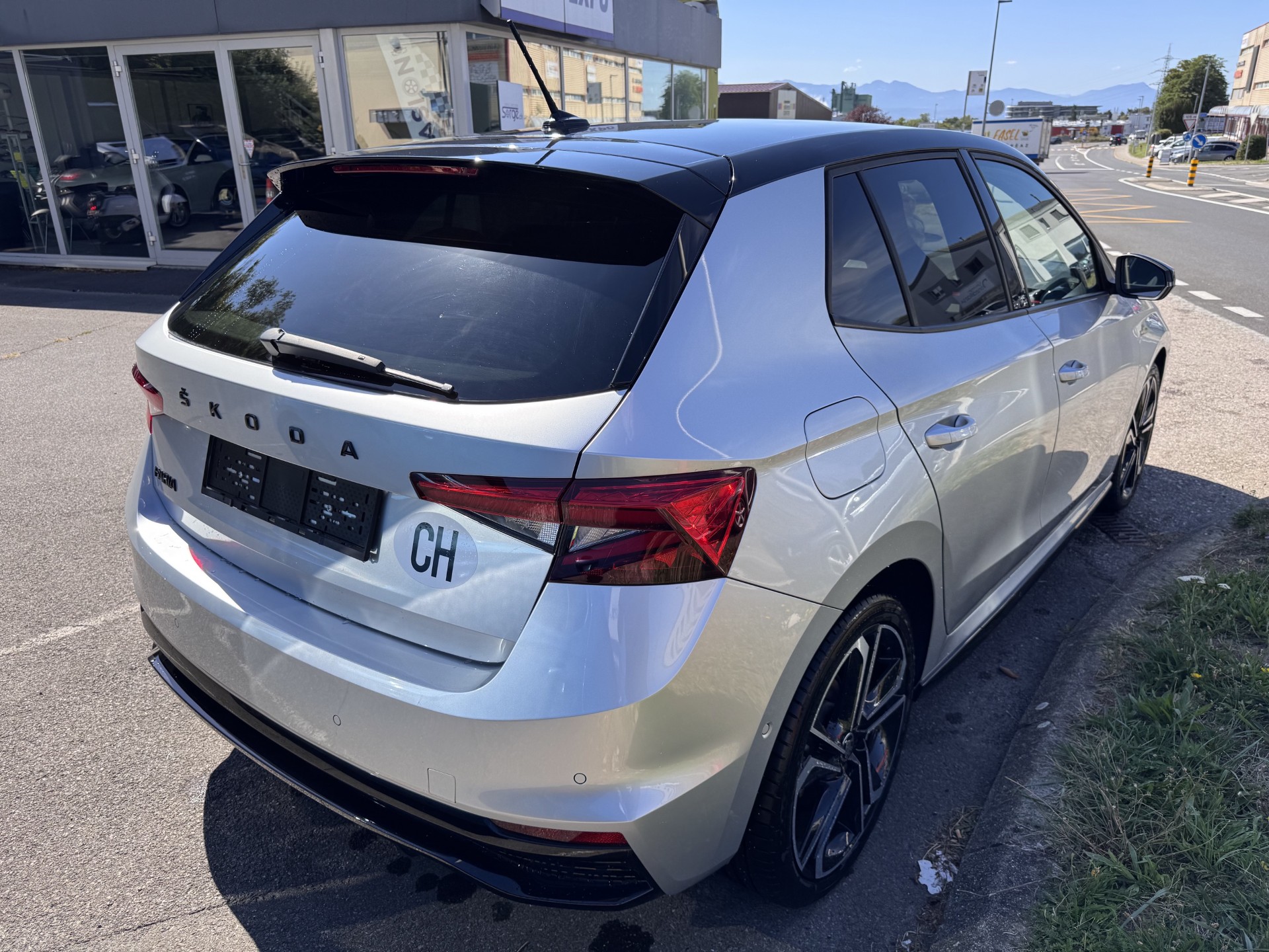 SKODA Fabia 1.5 TSI Style DSG-image-3