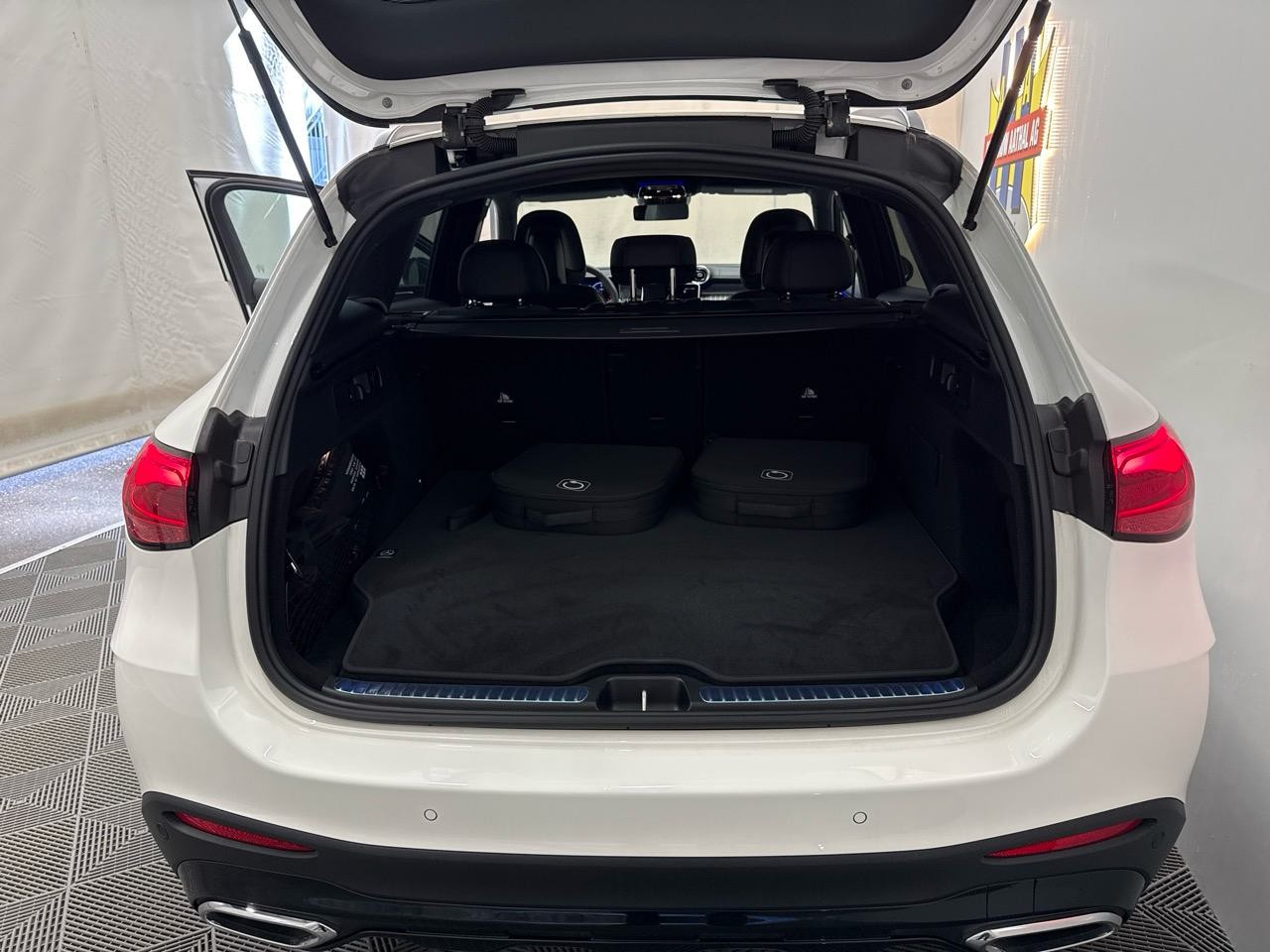 MERCEDES-BENZ GLC 300 de 4Matic AMG-image-9