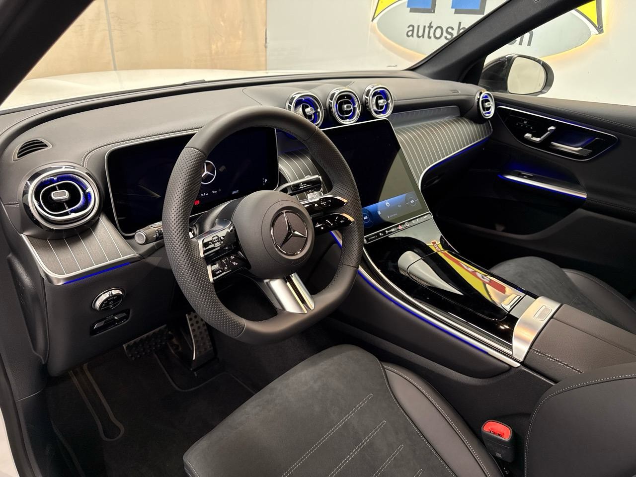 MERCEDES-BENZ GLC 300 de 4Matic AMG-image-2