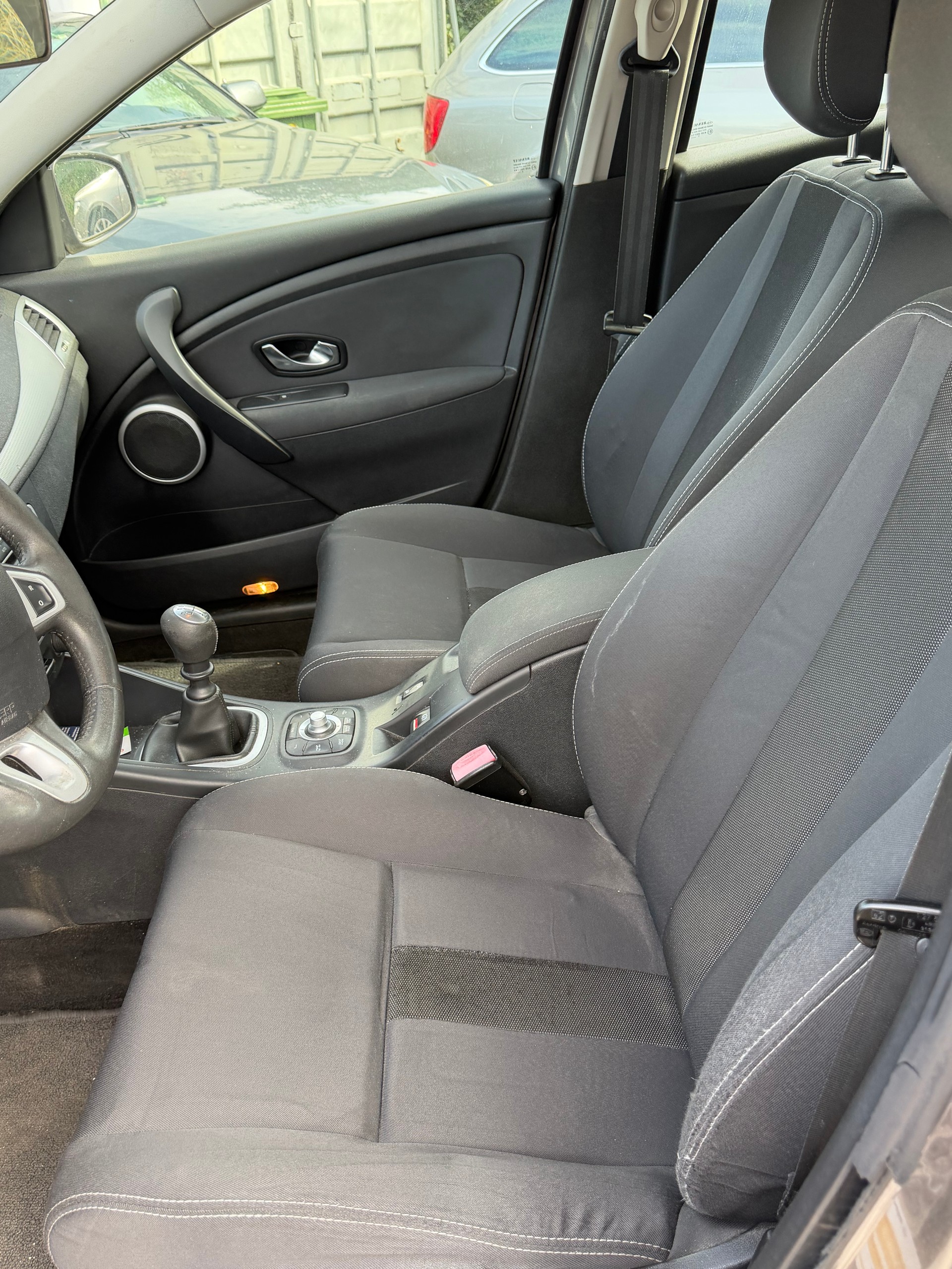 RENAULT Mégane 1.4 16V Turbo Privilège-image-7