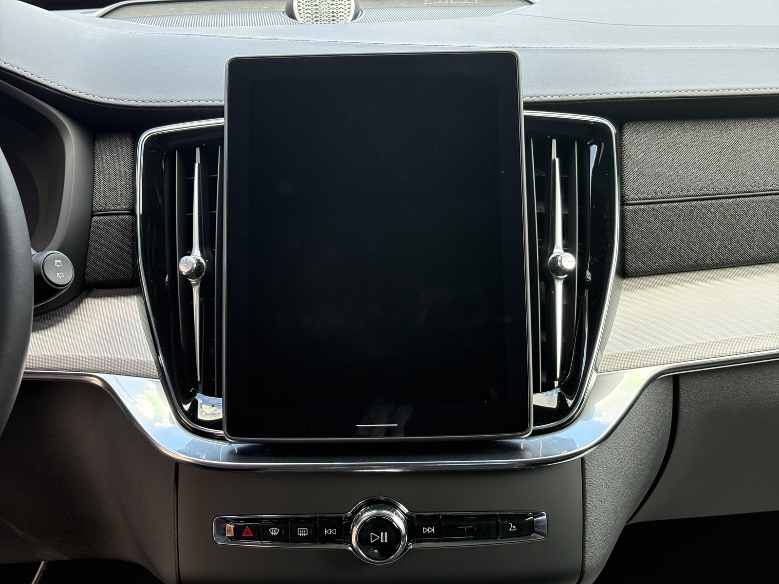 VOLVO XC90 B5 Benzin Mild Hybrid AWD Black Edition Geartronic-image-10