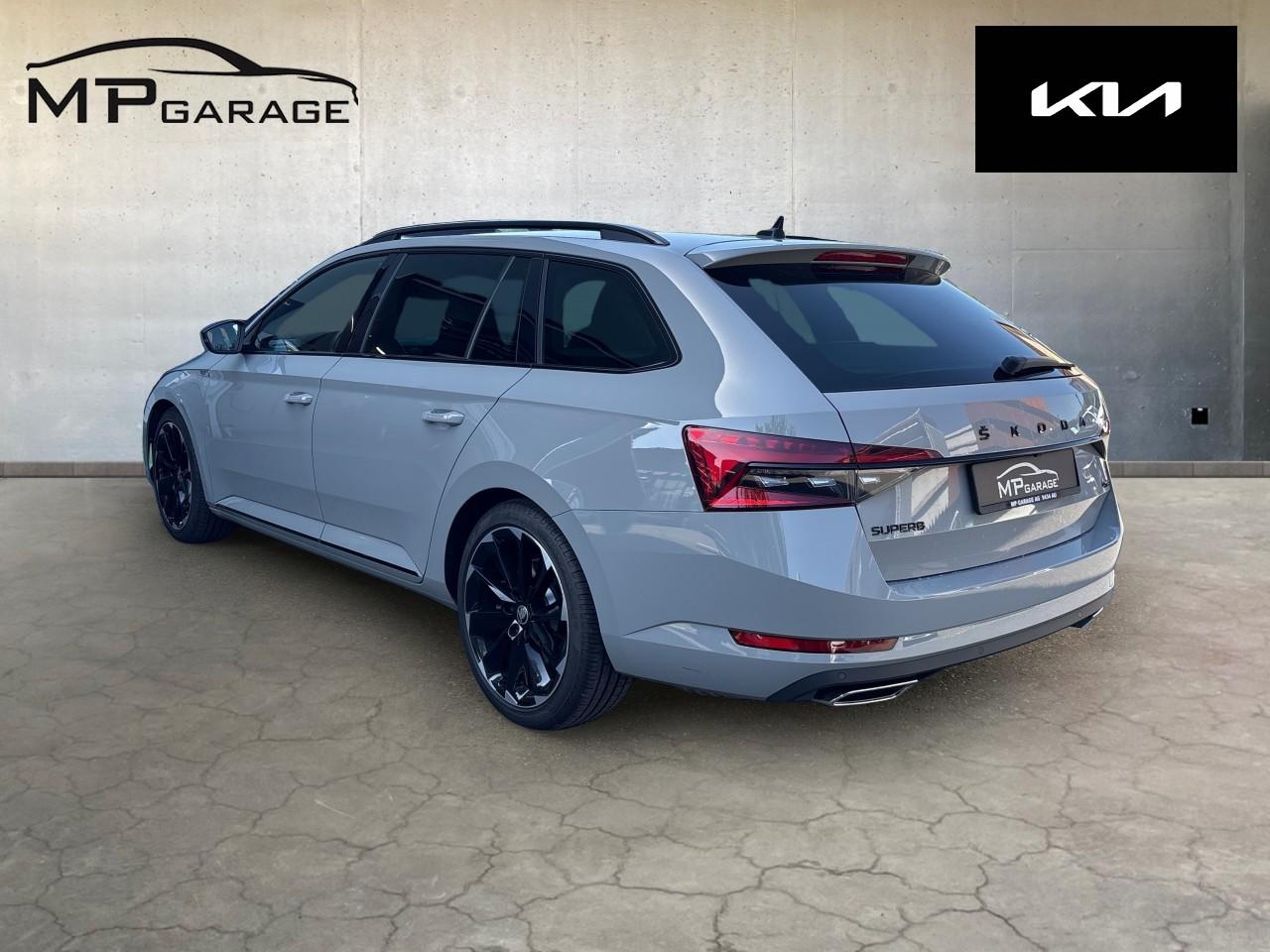 SKODA Superb Combi 2.0 TSI 280 SportLine Light 4x4 DSG-image-6