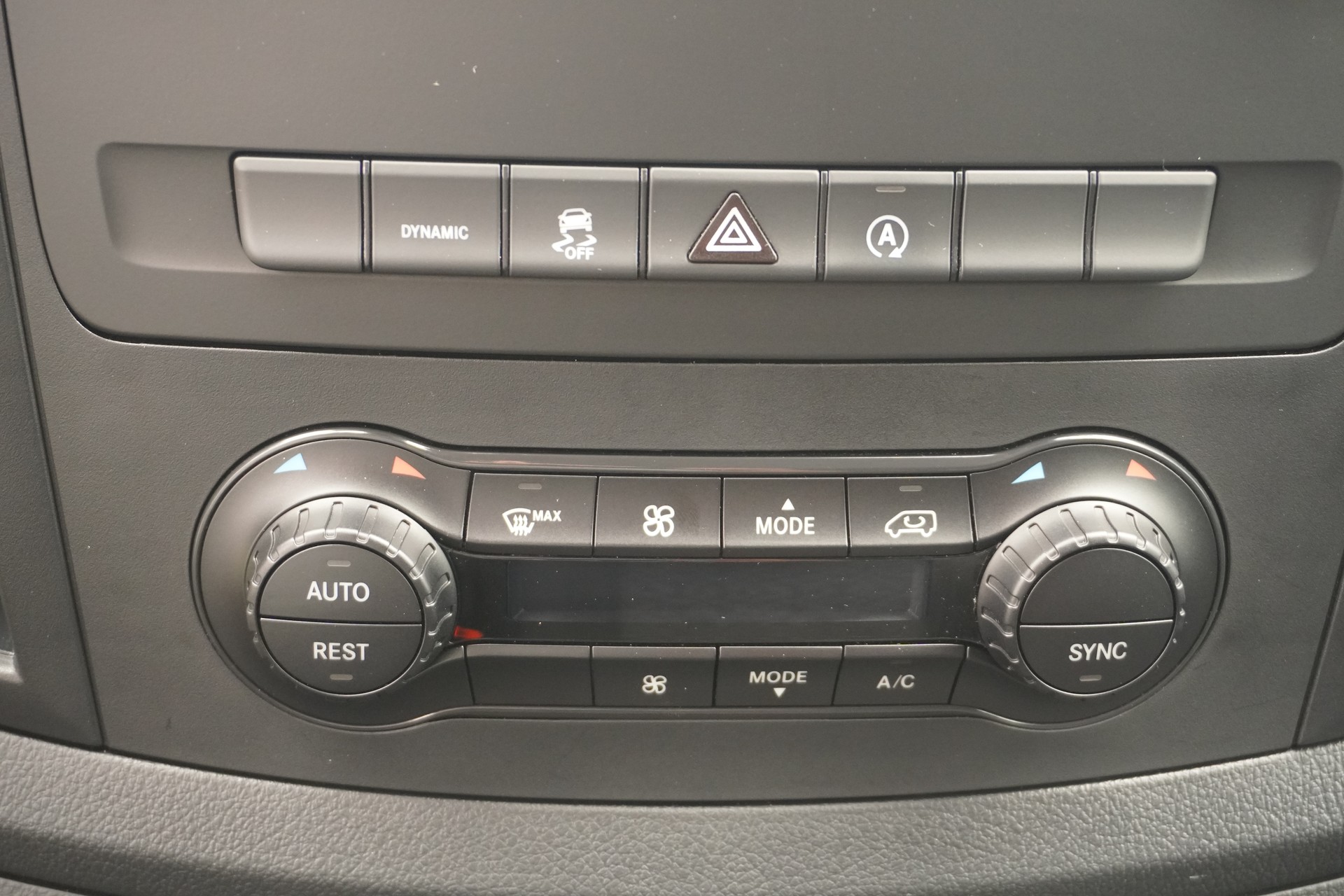MERCEDES-BENZ Vito 116 CDI Lang 9G-Tronic Base-image-14