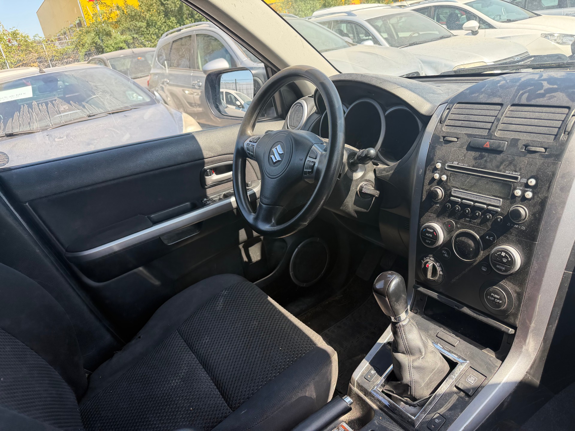 SUZUKI Grand Vitara 2.4 16V GL Top-showroom-element-3