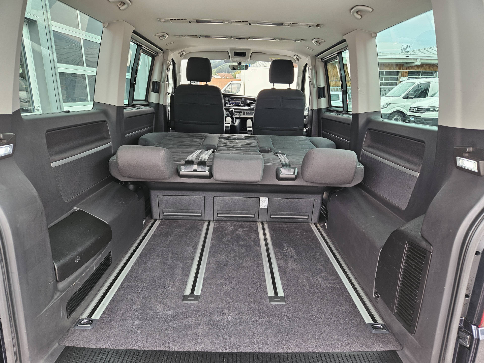 VW T6.1 Multivan 2.0 TDI 150 Comfortline DSG * Schiebetüre links und rechts * Frisch ab MFK *-image-8