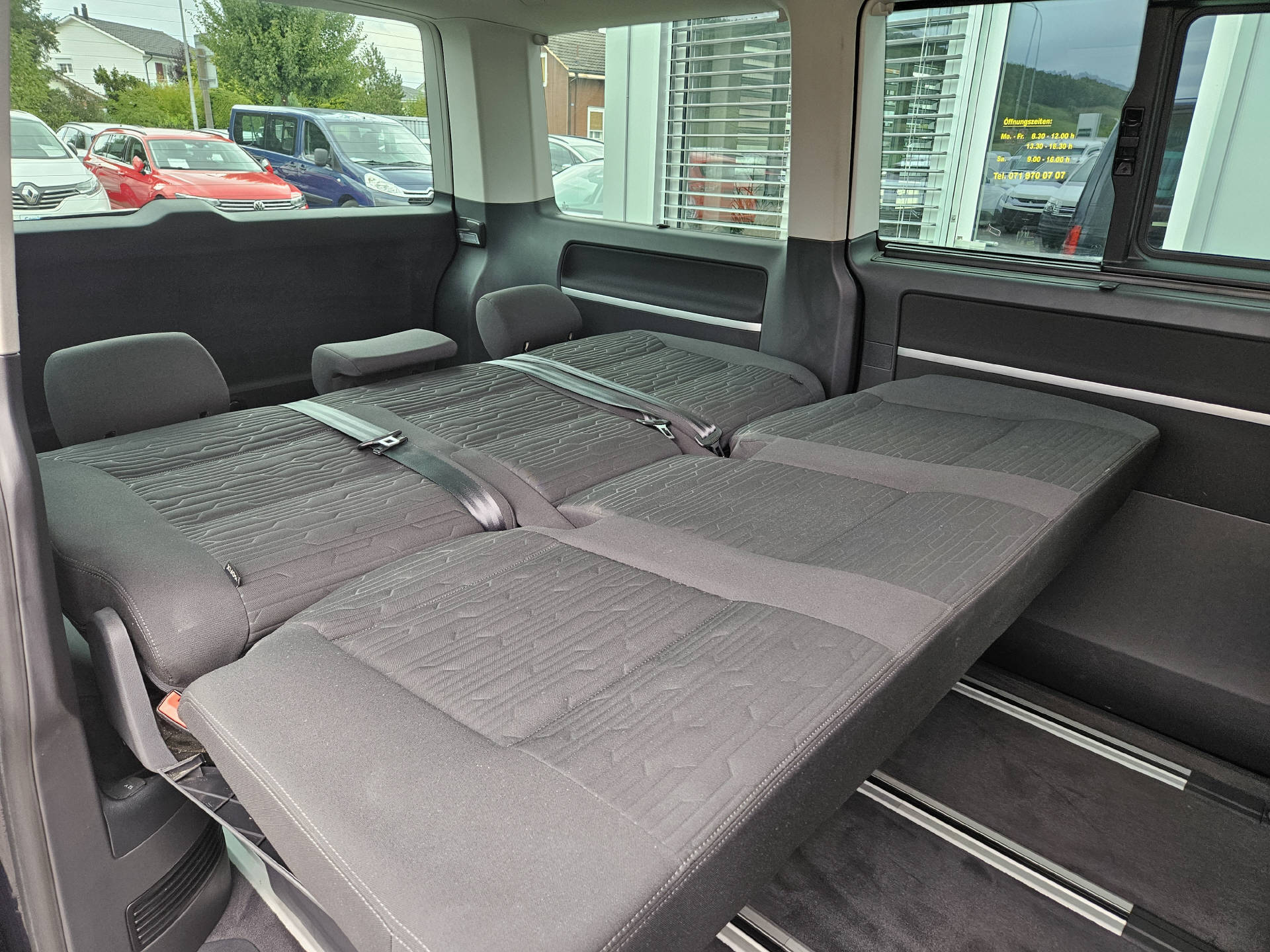 VW T6.1 Multivan 2.0 TDI 150 Comfortline DSG * Schiebetüre links und rechts * Frisch ab MFK *-image-1