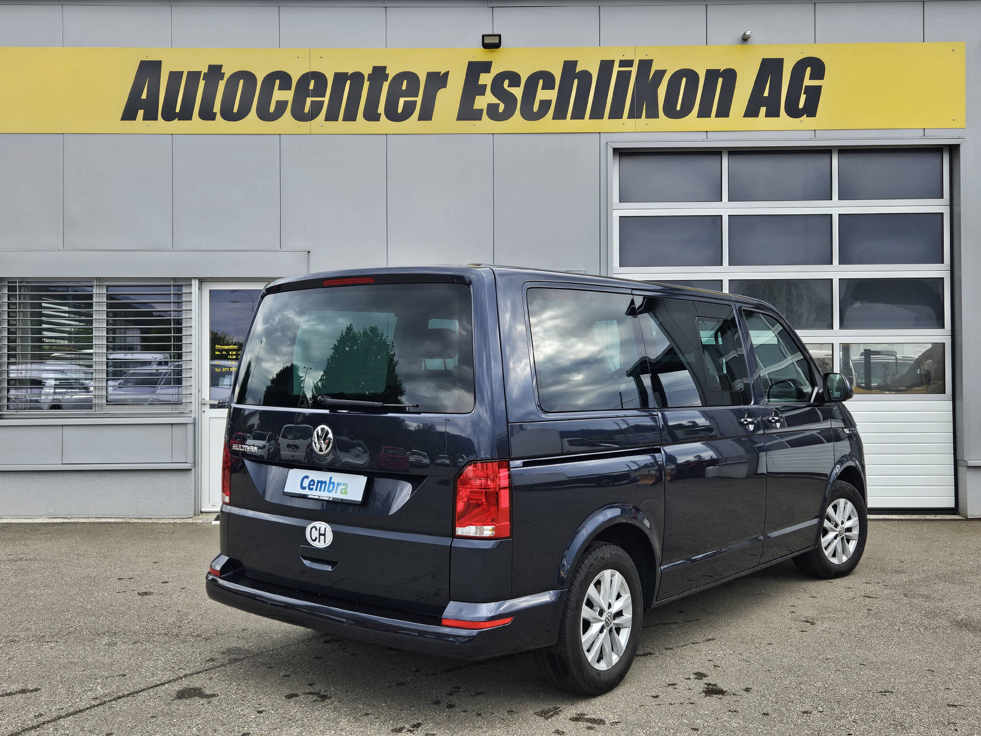 VW T6.1 Multivan 2.0 TDI 150 Comfortline DSG * Schiebetüre links und rechts * Frisch ab MFK *-image-4