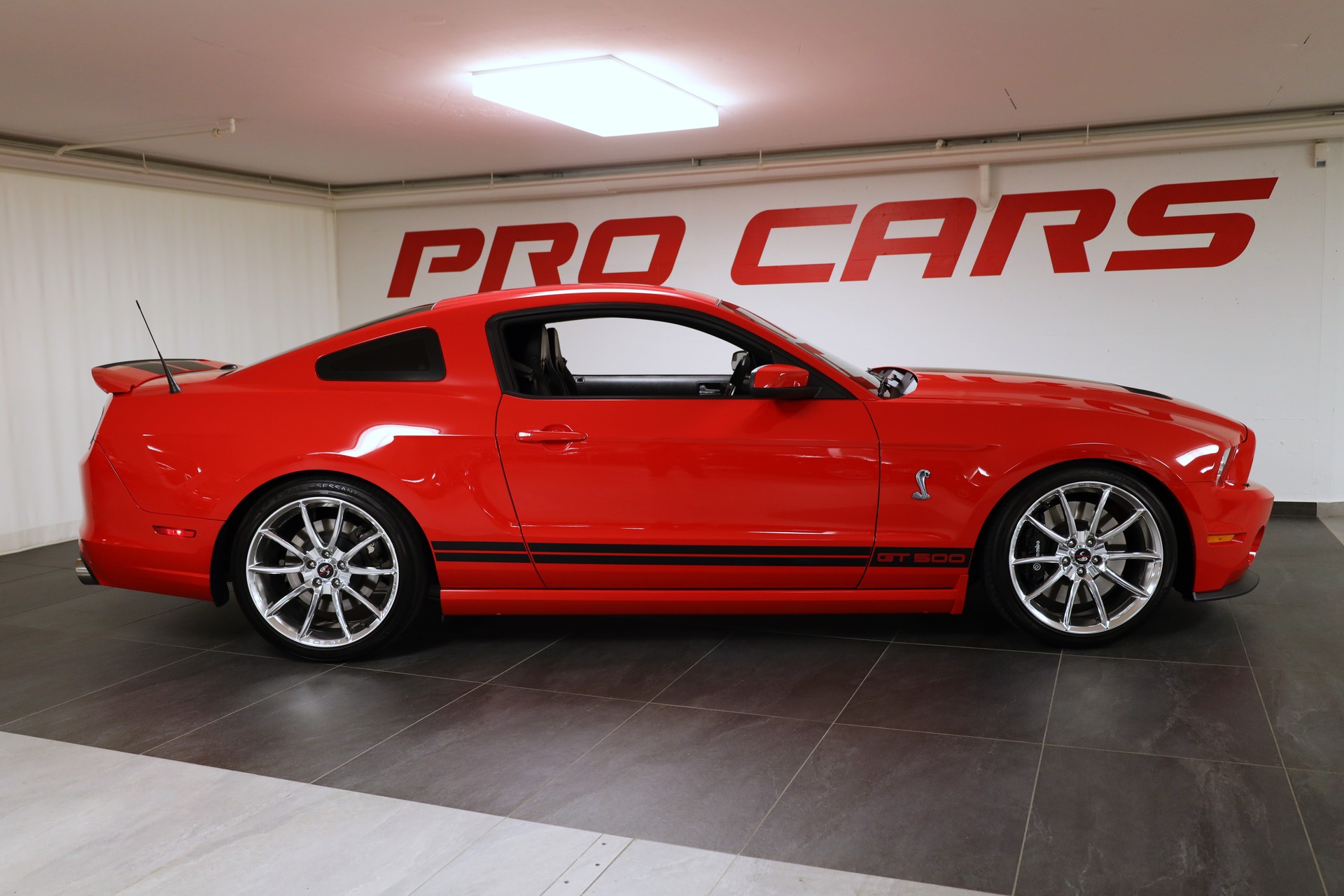 FORD Shelby GT500 5.8 SVT 20th Anniversary Edition-image-3