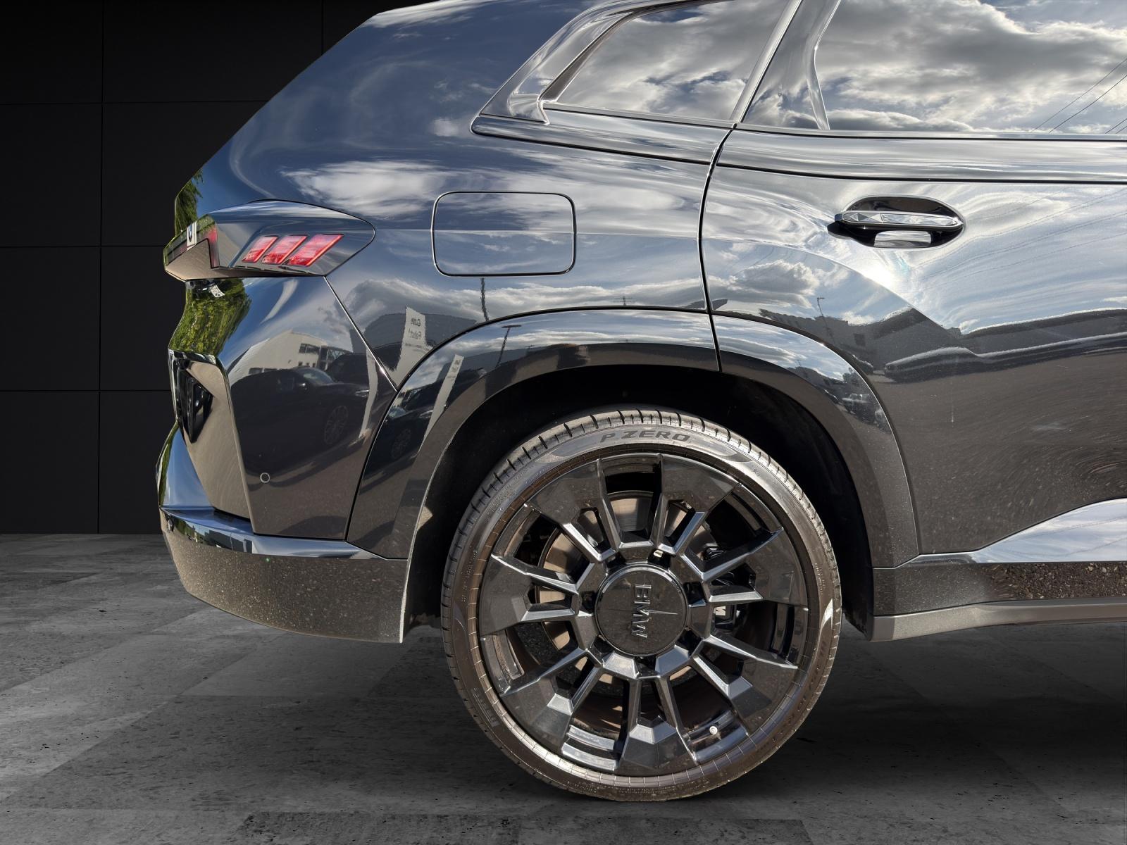 BMW XM G09 Plug-in Hybrid-image-19