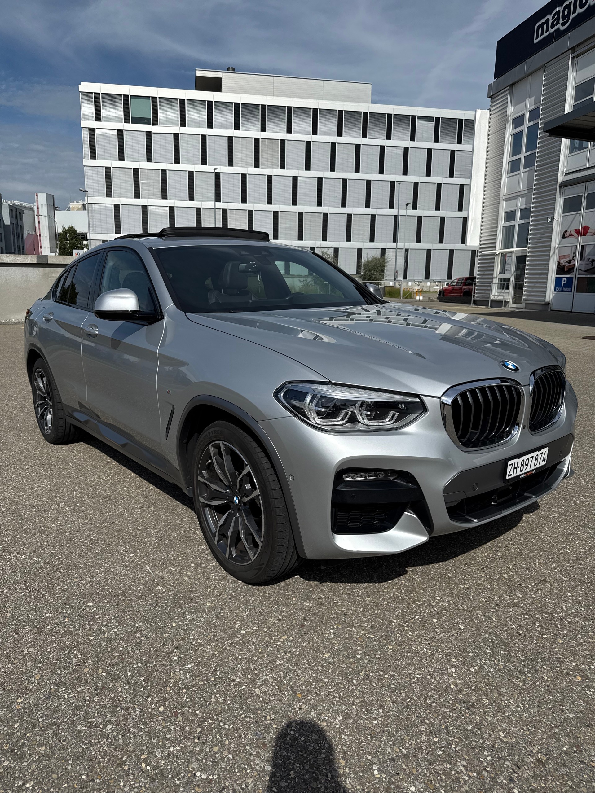BMW BMW X4 xDrive20d M Paket | Head-Up | 360° Kamera | Harman Kardon | Memory | AHK | Apple CarPlay | Sitz-/Lenkradheizung-image-0