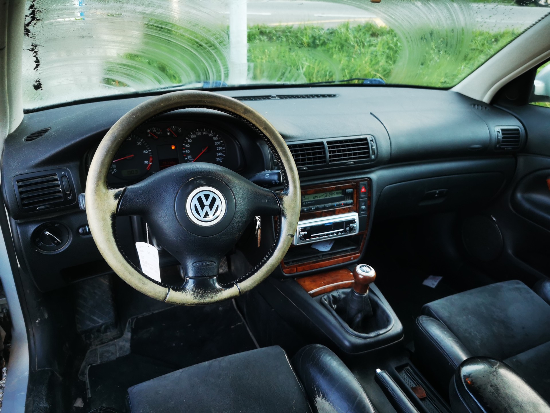 VW Passat Variant 2.8 V6 Comfortline 4Motion-image-8