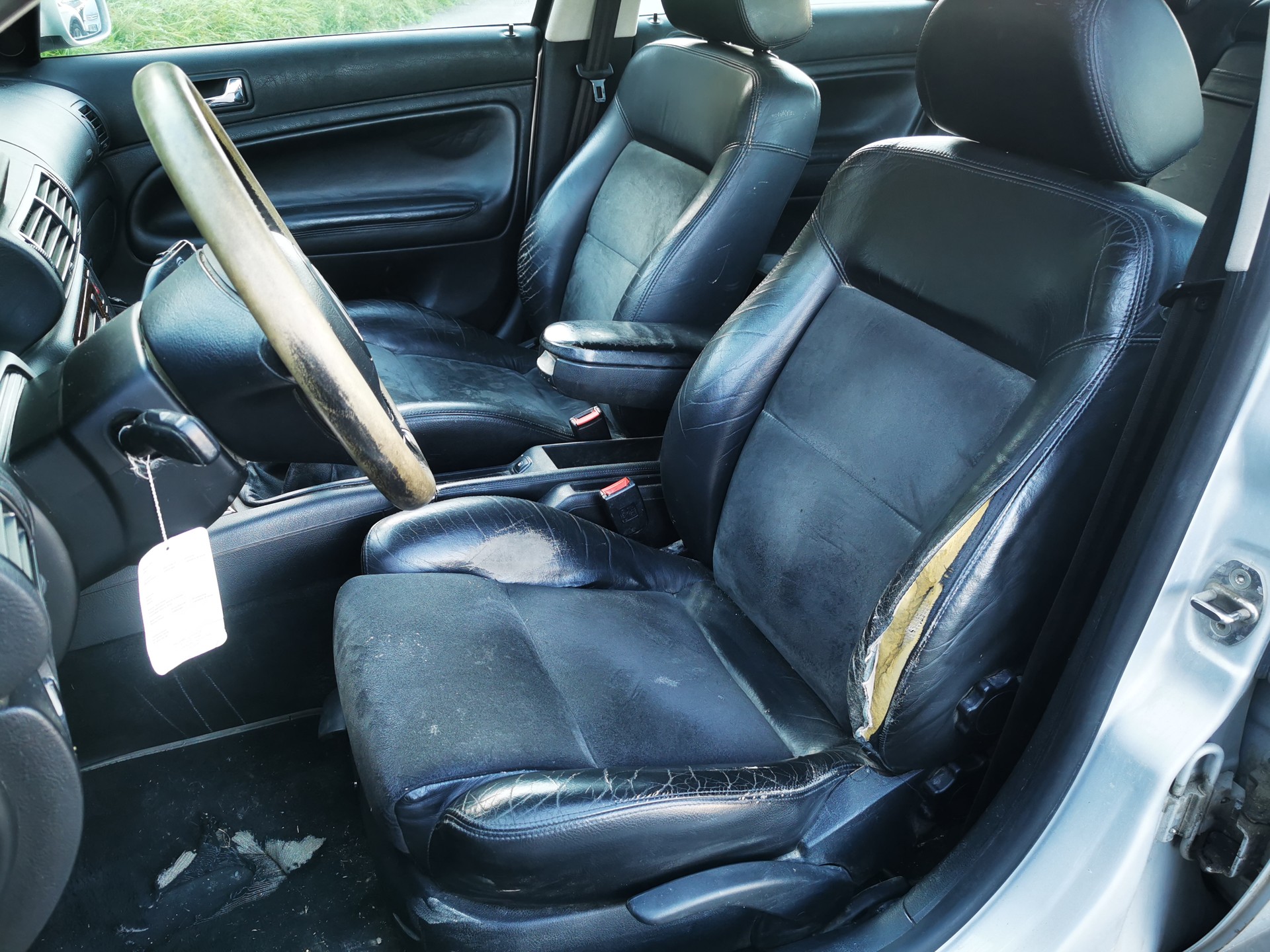 VW Passat Variant 2.8 V6 Comfortline 4Motion-image-10