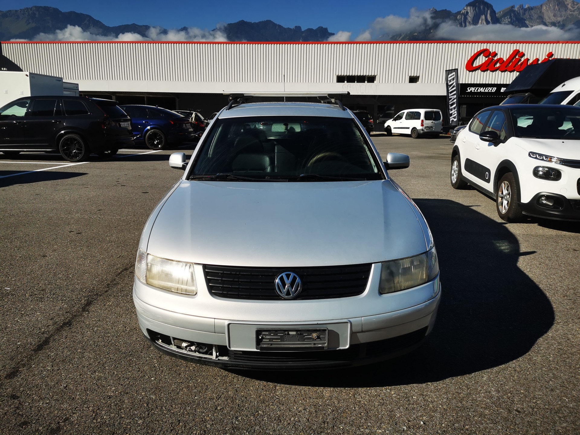 VW Passat Variant 2.8 V6 Comfortline 4Motion-image-3
