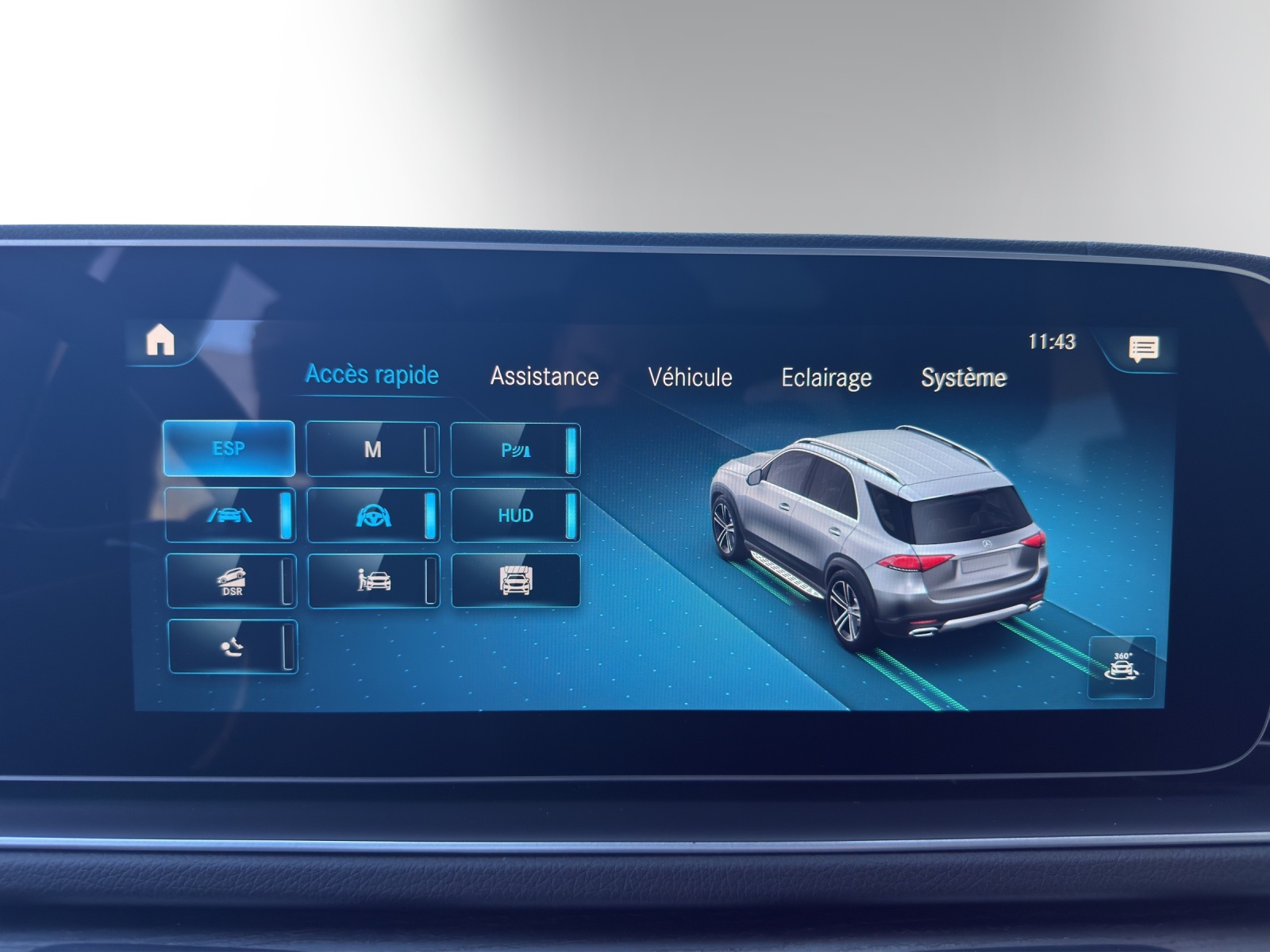MERCEDES-BENZ GLE 400 d 4Matic-image-13