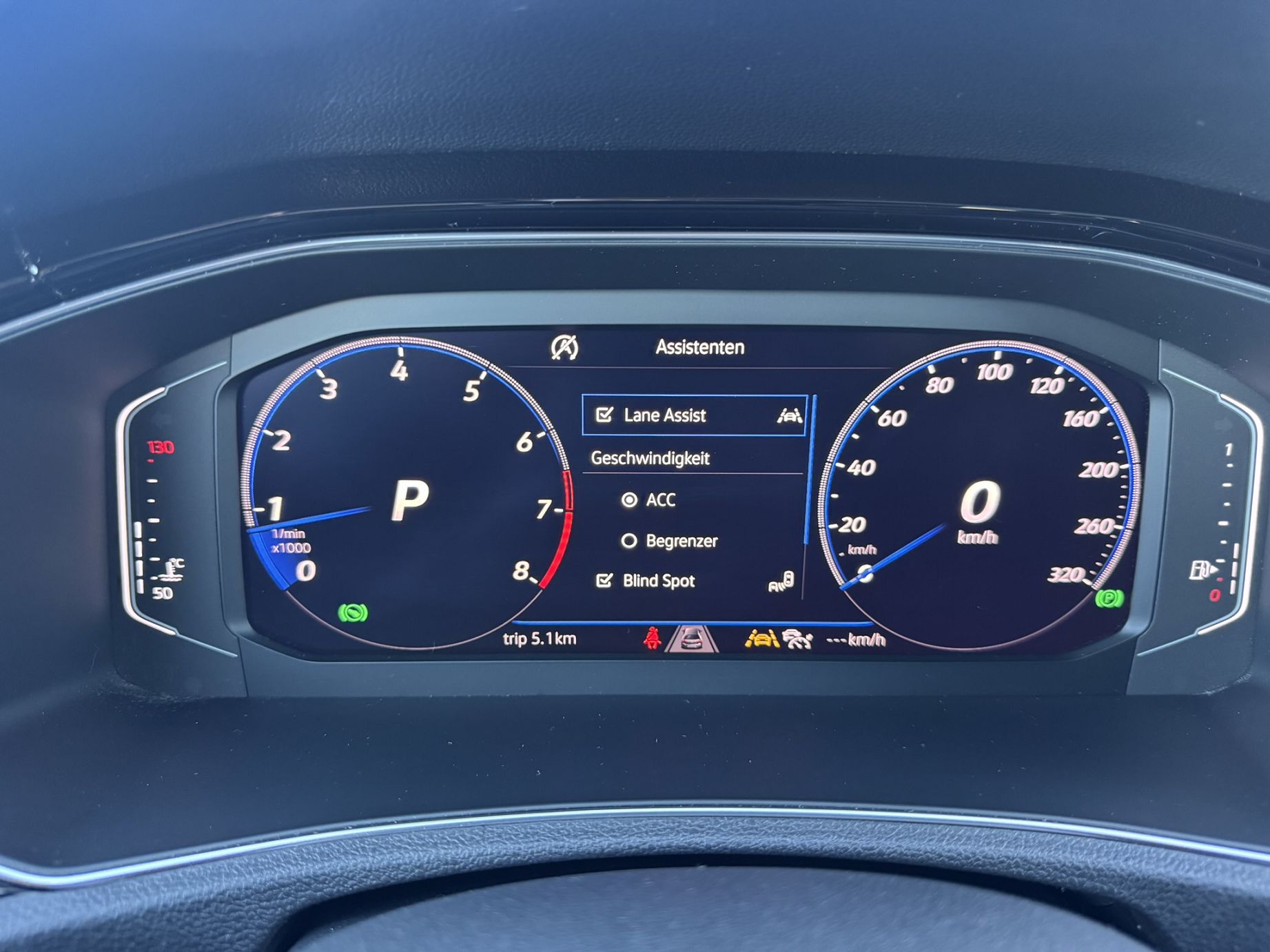 VW T-Roc 2.0 TSI R DSG 4Motion-image-23