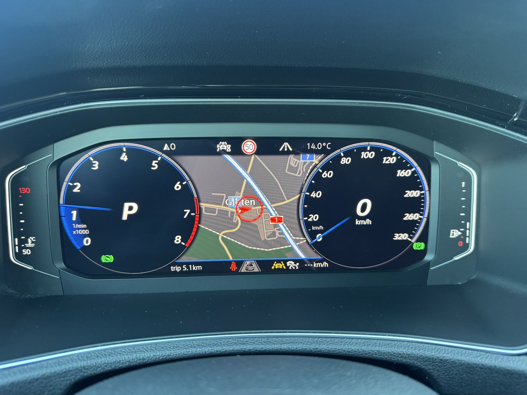 VW T-Roc 2.0 TSI R DSG 4Motion-image-17