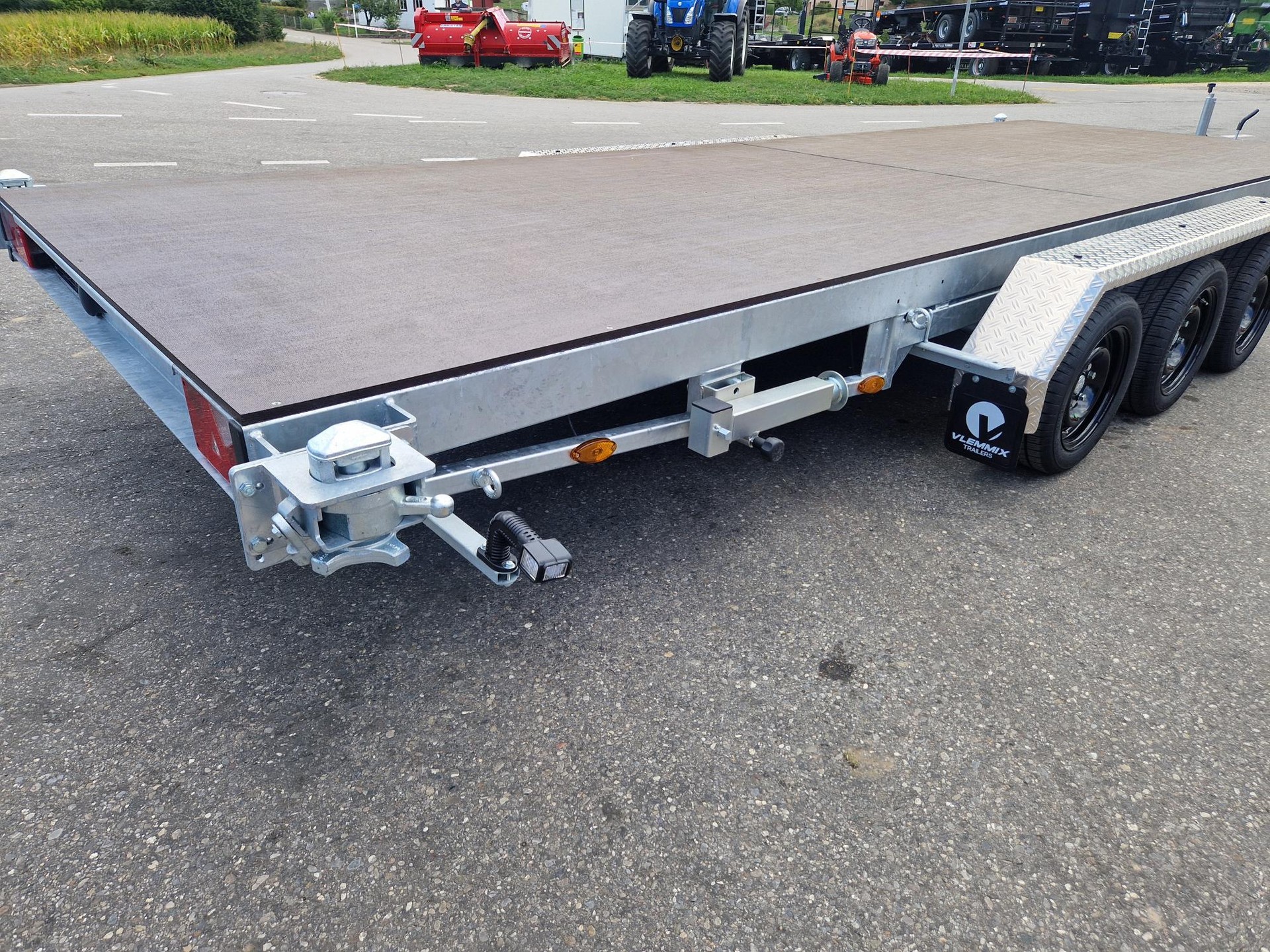 VLEMMIX PC 20-3-1350 (porte conteneur maritime)-image-6