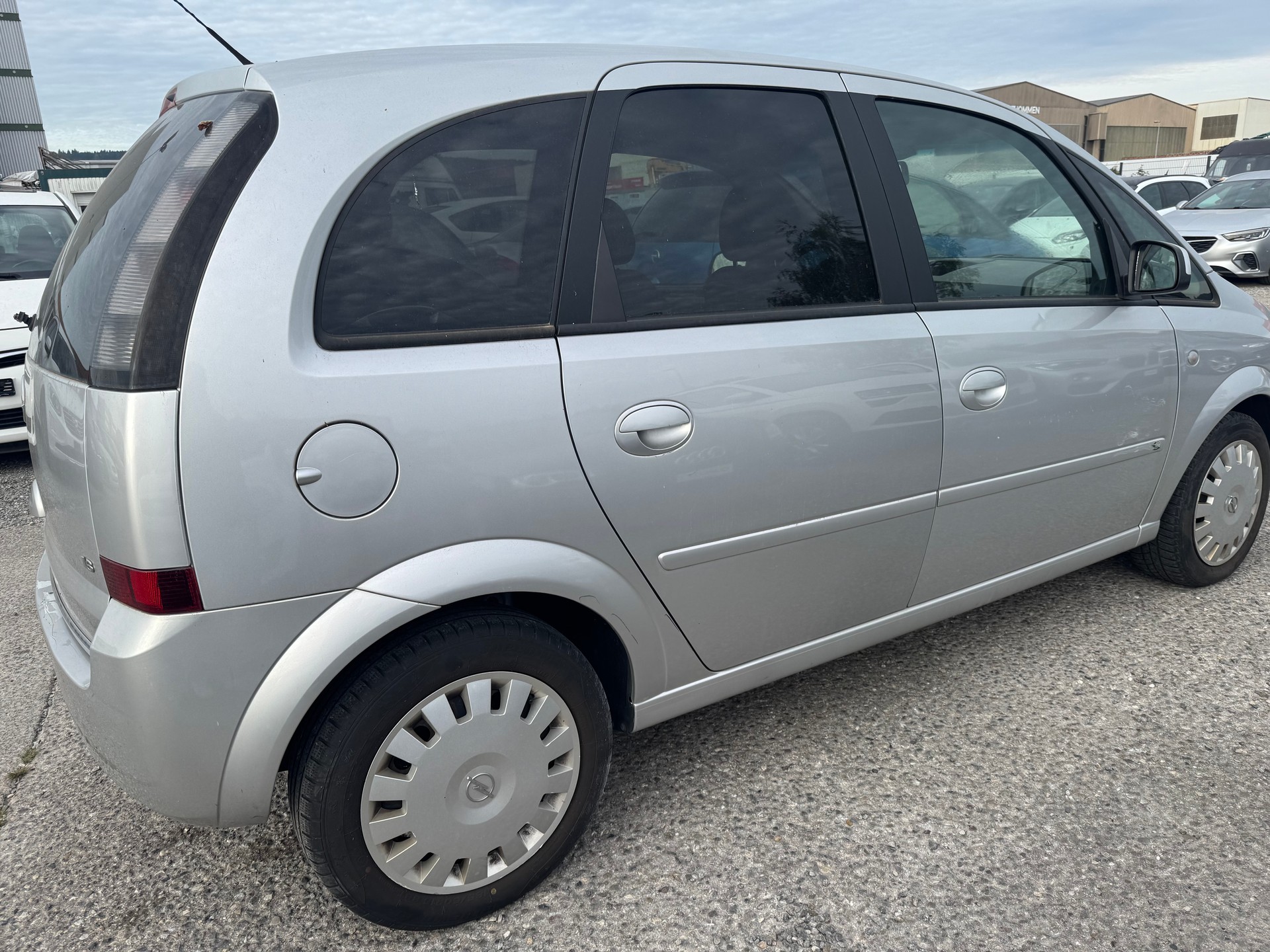 OPEL Meriva 1.6i-16 TP (Essentia)-image-4
