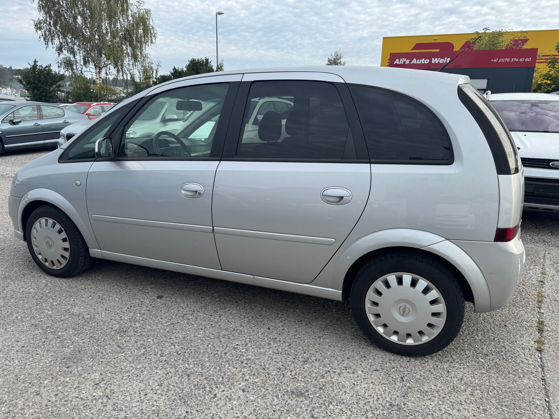 OPEL Meriva 1.6i-16 TP (Essentia)-image-3