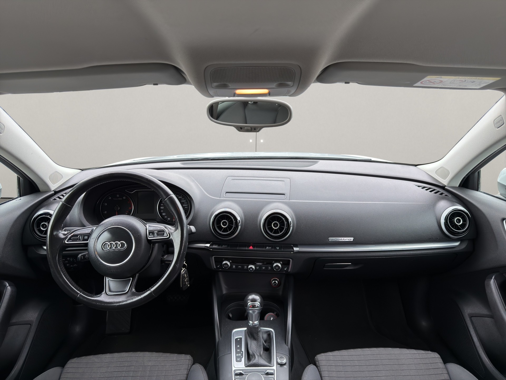 AUDI A3 Sportback 1.8 TFSI Ambition quattro S-tronic-image-8