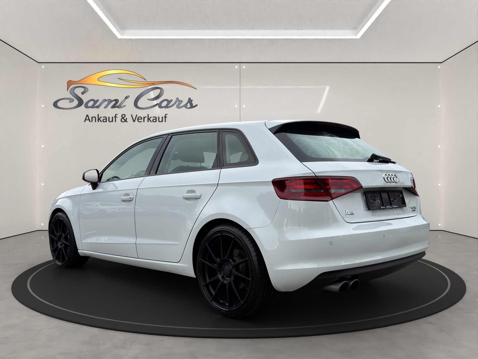 AUDI A3 Sportback 1.8 TFSI Ambition quattro S-tronic-image-4