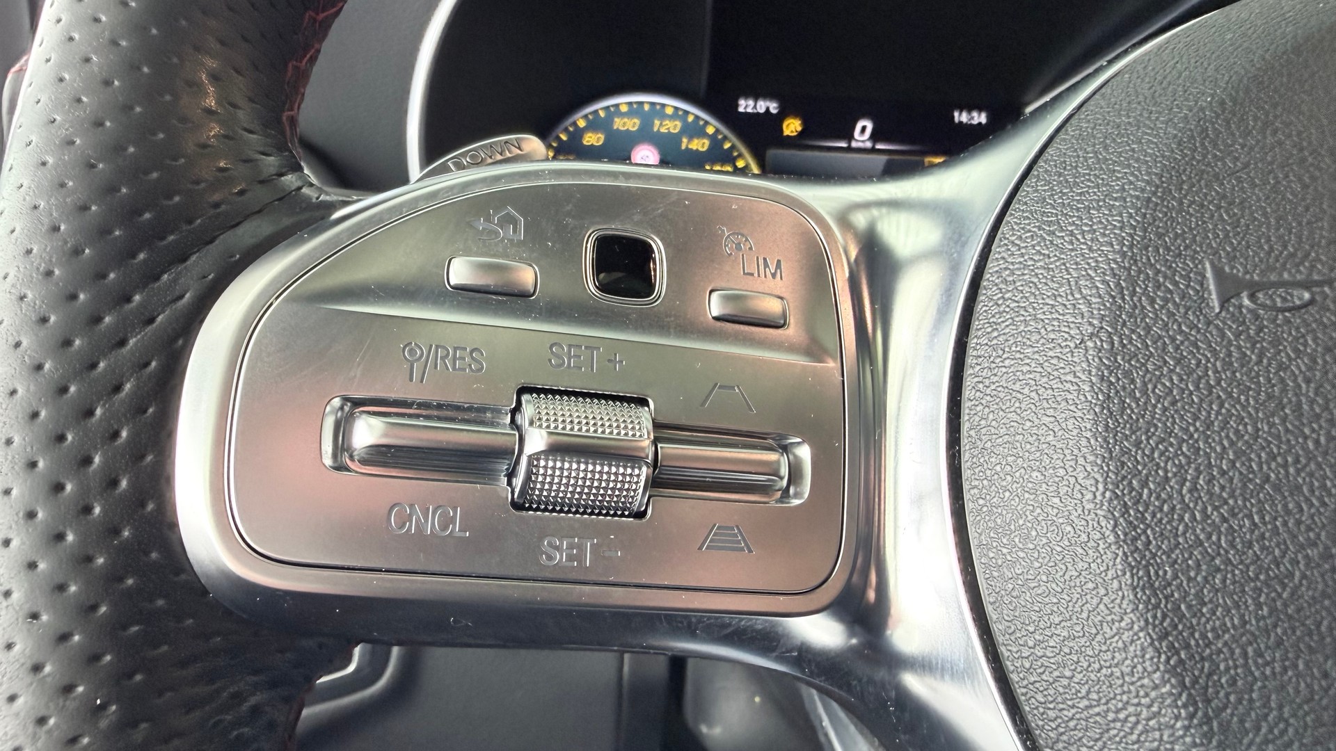 MERCEDES-BENZ C 43 AMG 4matic Kombi-image-14