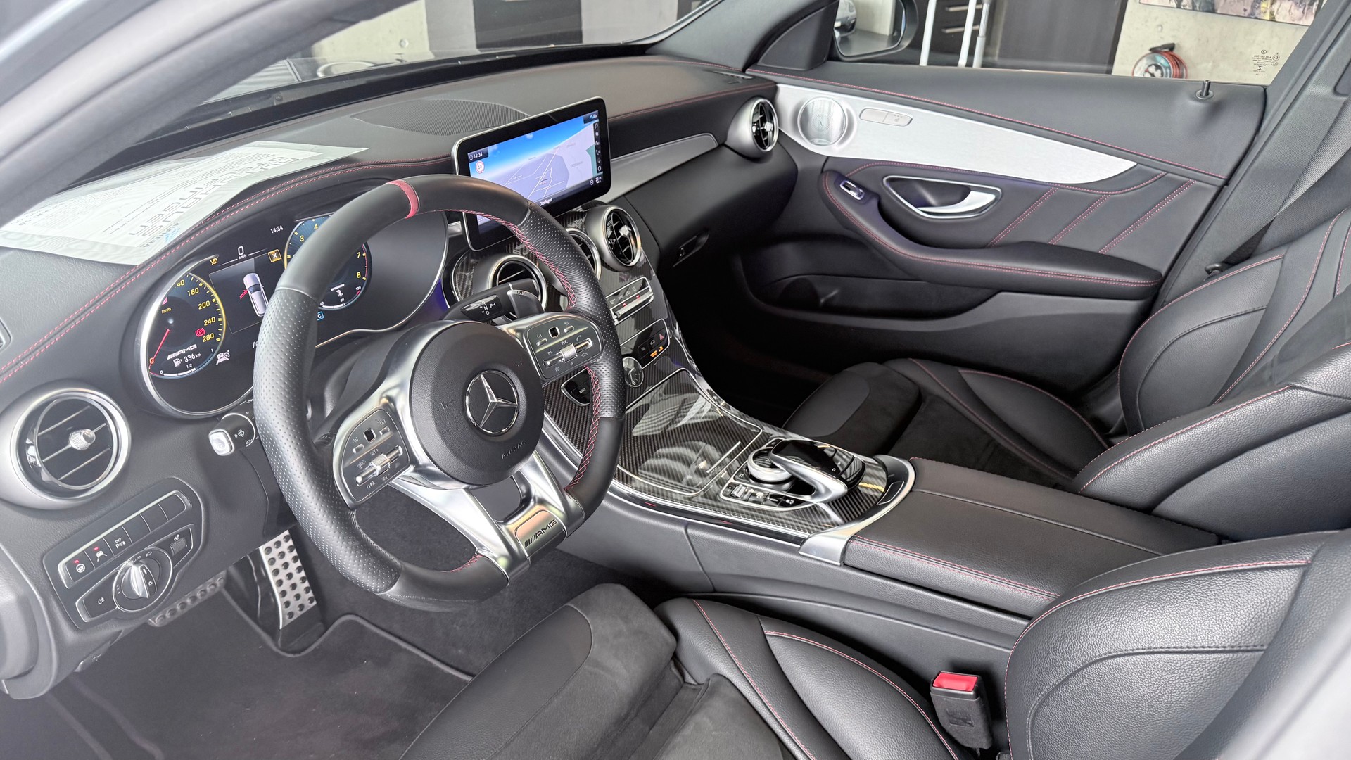 MERCEDES-BENZ C 43 AMG 4matic Kombi-image-9