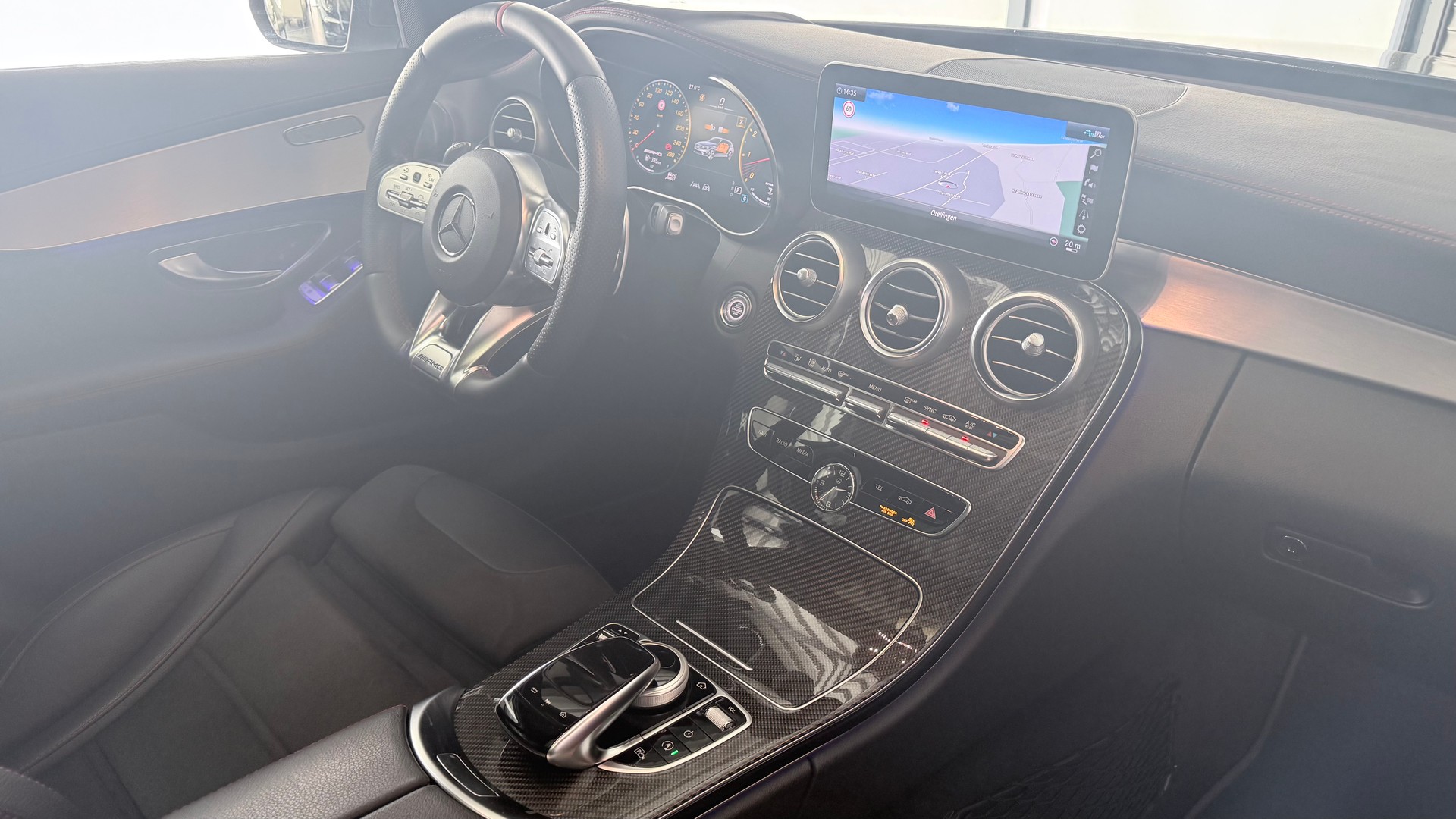 MERCEDES-BENZ C 43 AMG 4matic Kombi-image-26