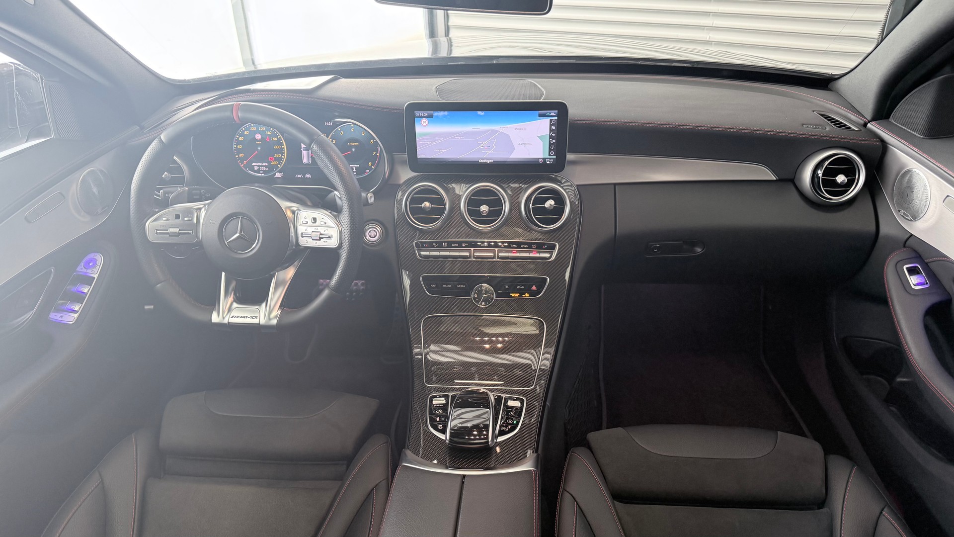 MERCEDES-BENZ C 43 AMG 4matic Kombi-image-24