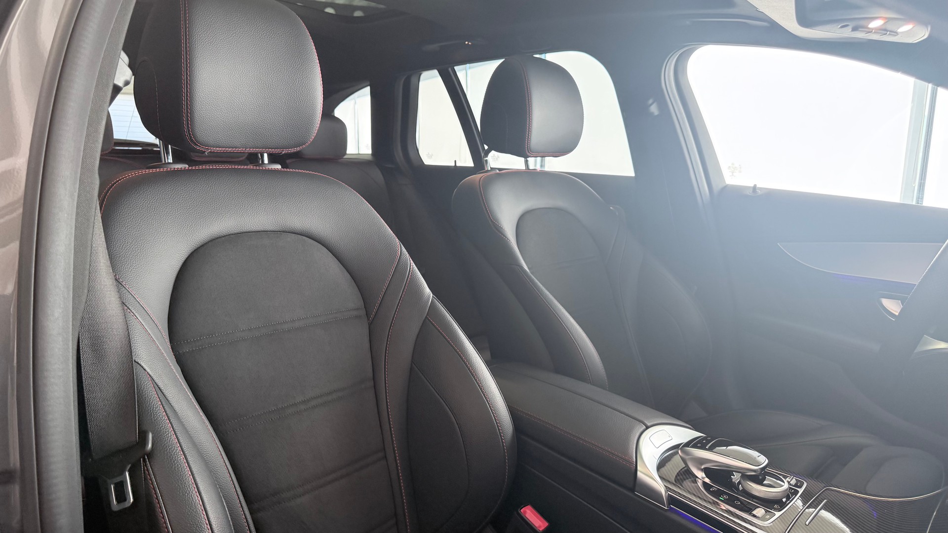 MERCEDES-BENZ C 43 AMG 4matic Kombi-image-27