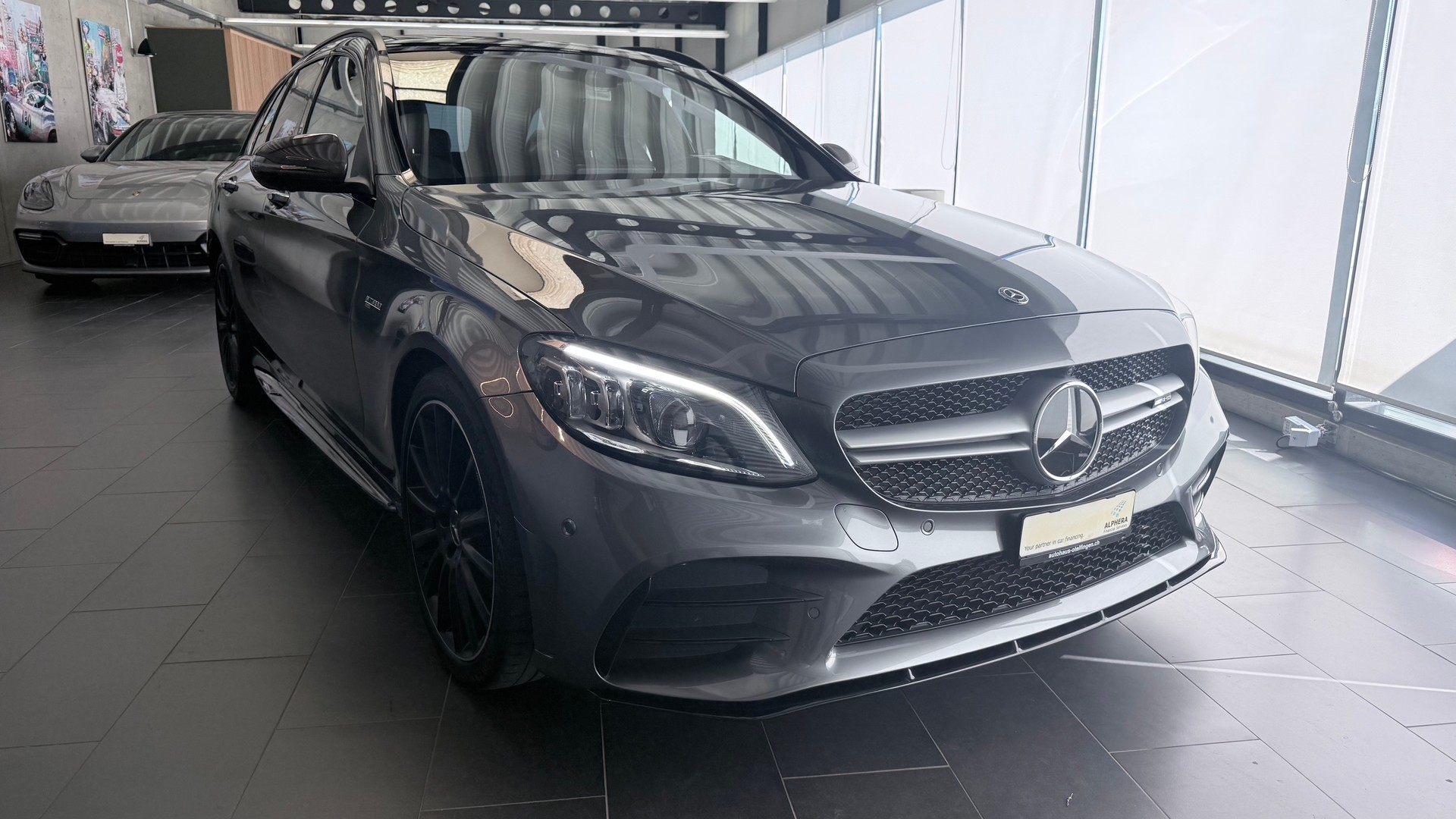 MERCEDES-BENZ C 43 AMG 4matic Kombi-image-2