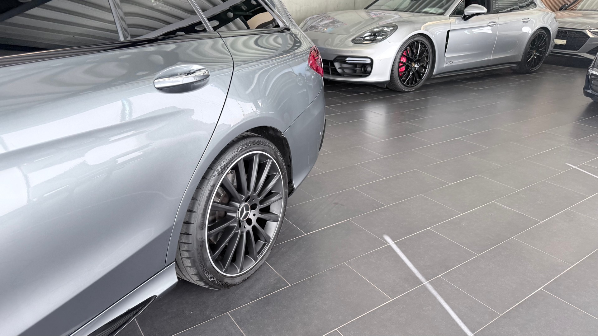 MERCEDES-BENZ C 43 AMG 4matic Kombi-image-7