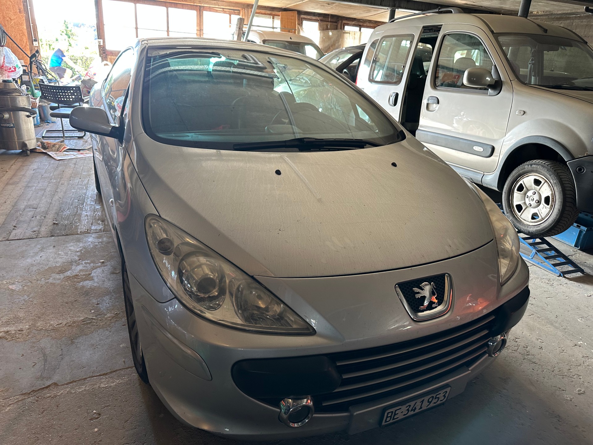 PEUGEOT 307 CC 2.0 16V Dynamic-image-2