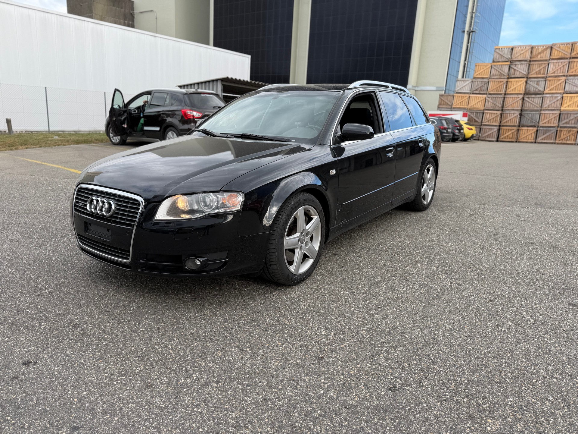 AUDI A4 Avant 3.0 V6 TDI quattro-image-1