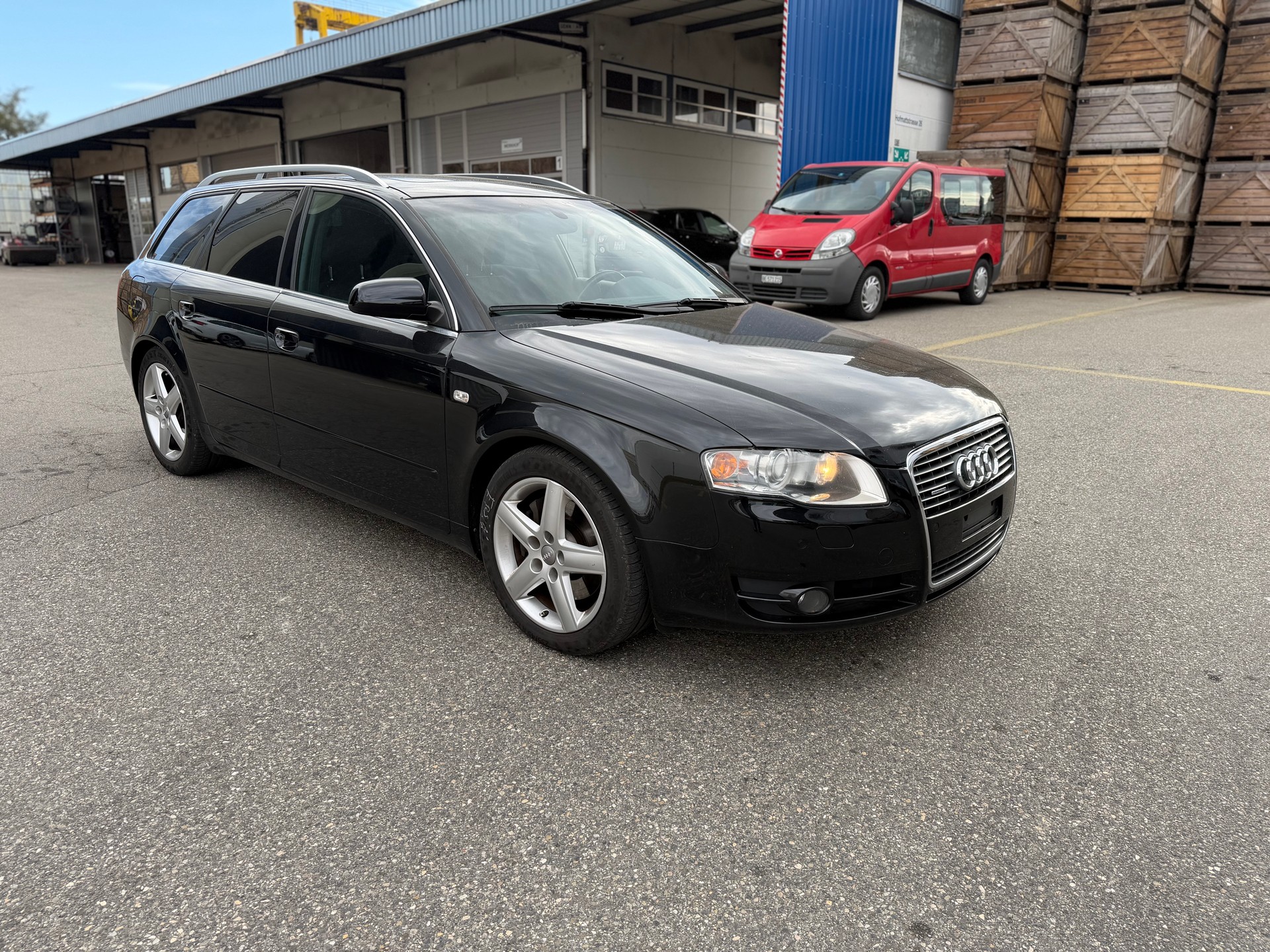 AUDI A4 Avant 3.0 V6 TDI quattro-image-0