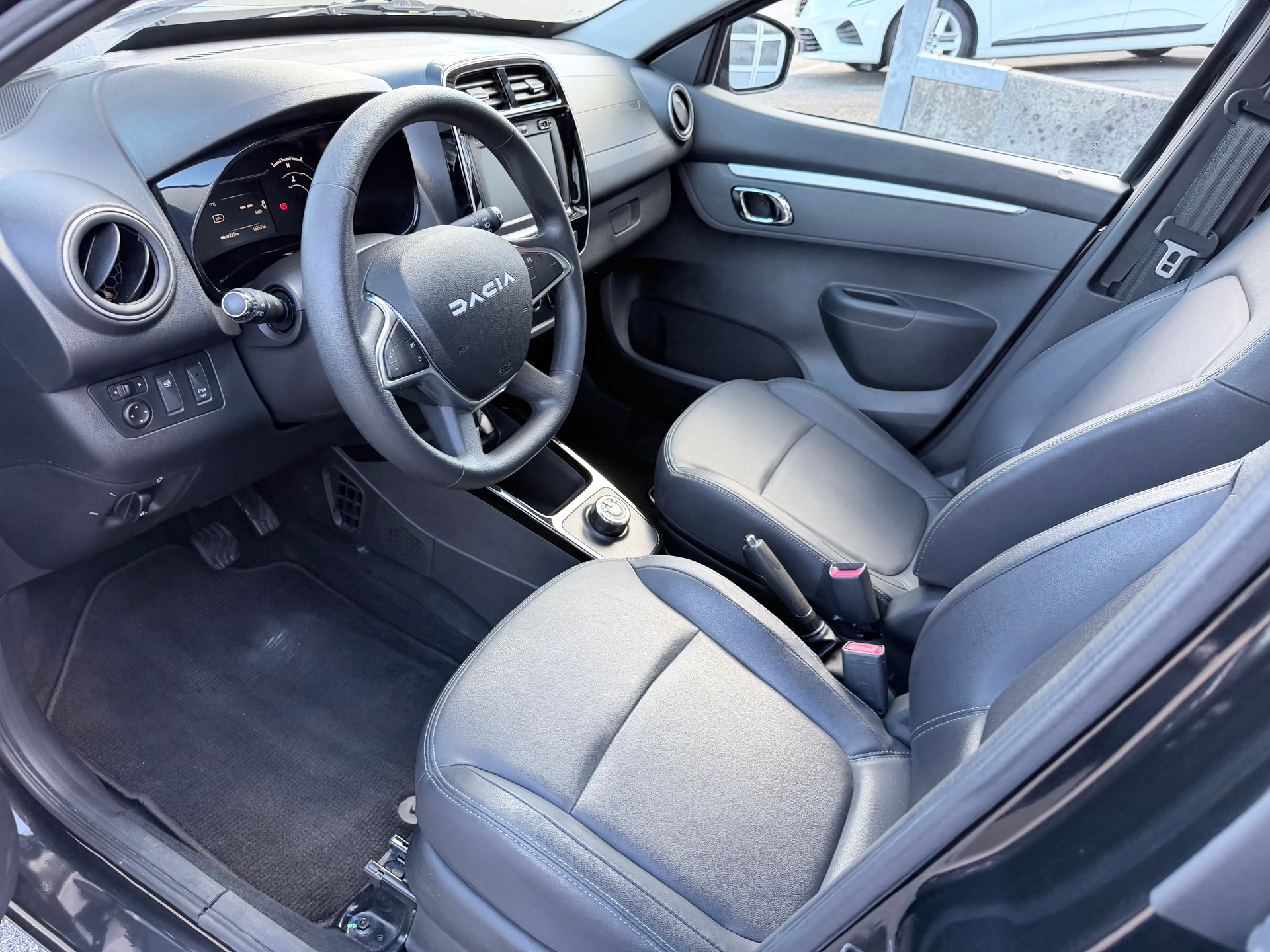 DACIA Spring 27 kWh Expression+++PREISWERTE ELEKTROMOBILITÄT+++MIT SCHNELLADER+++-image-5