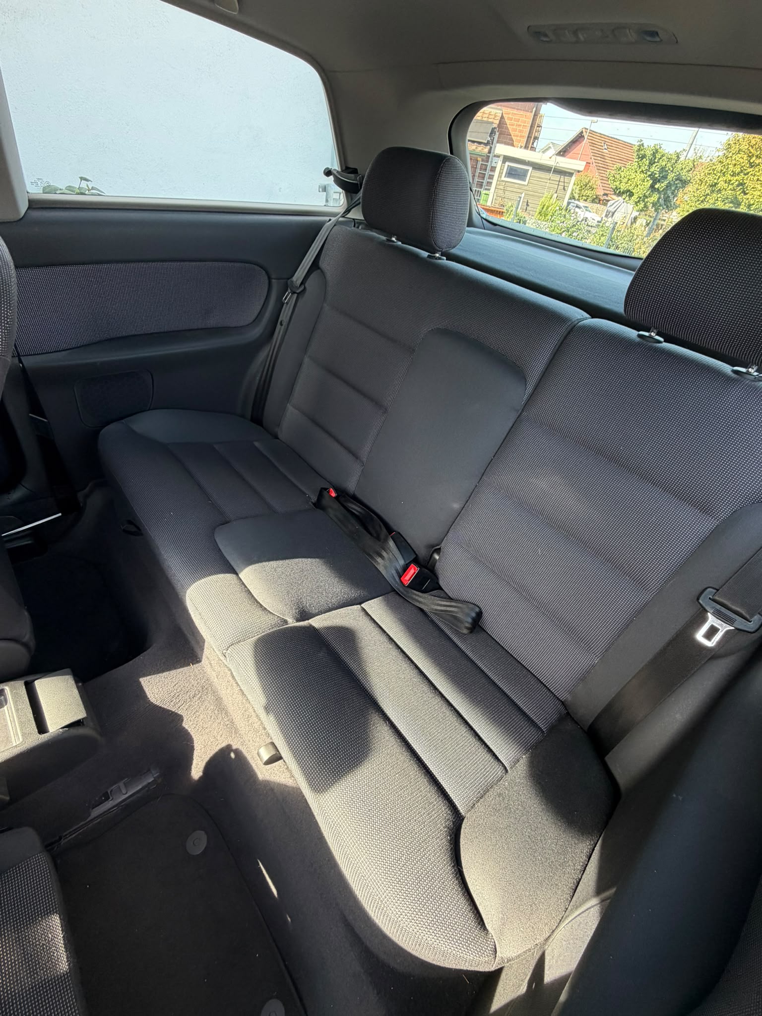 AUDI 1.8 20V Attraction-image-4