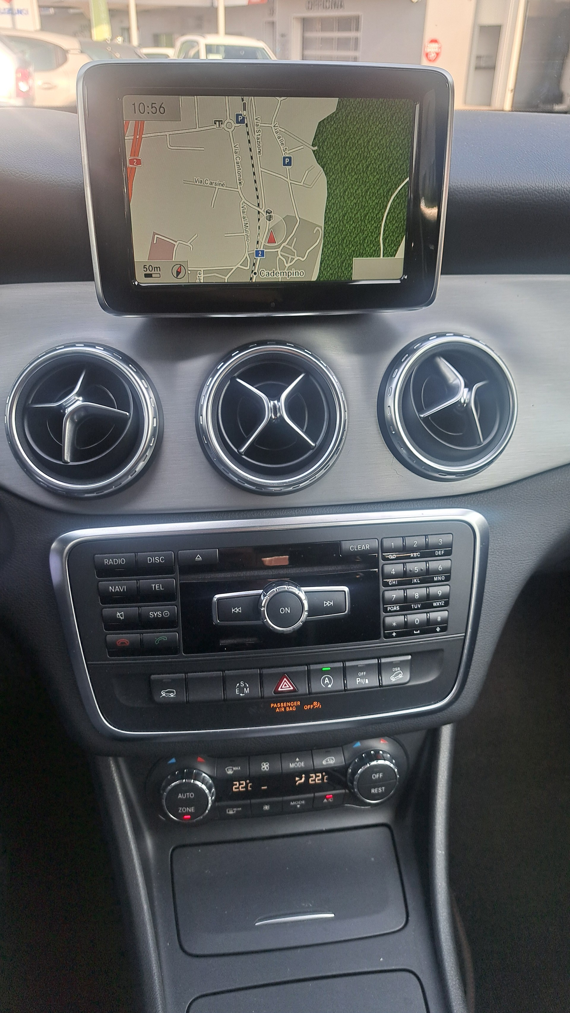 MERCEDES-BENZ GLA 250 AMG Line 4Matic 7G-DCT-image-15
