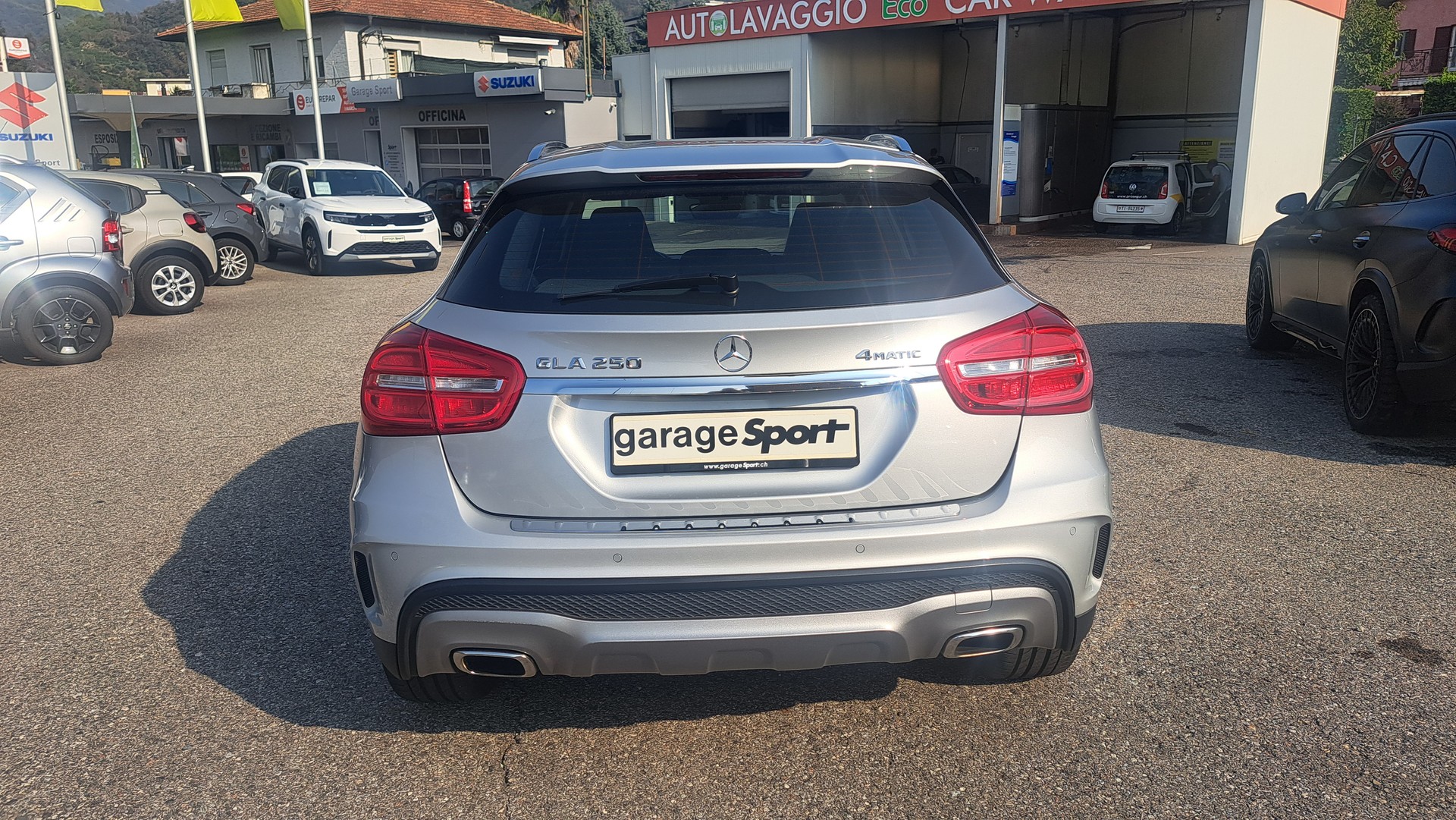 MERCEDES-BENZ GLA 250 AMG Line 4Matic 7G-DCT-image-5