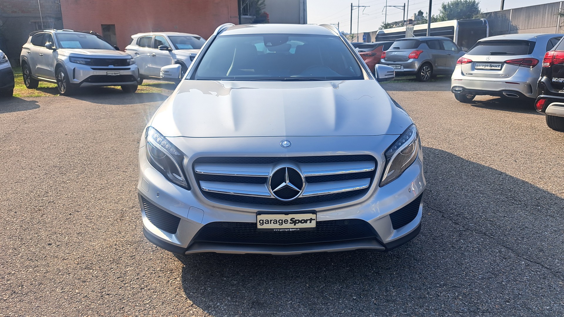 MERCEDES-BENZ GLA 250 AMG Line 4Matic 7G-DCT-image-1