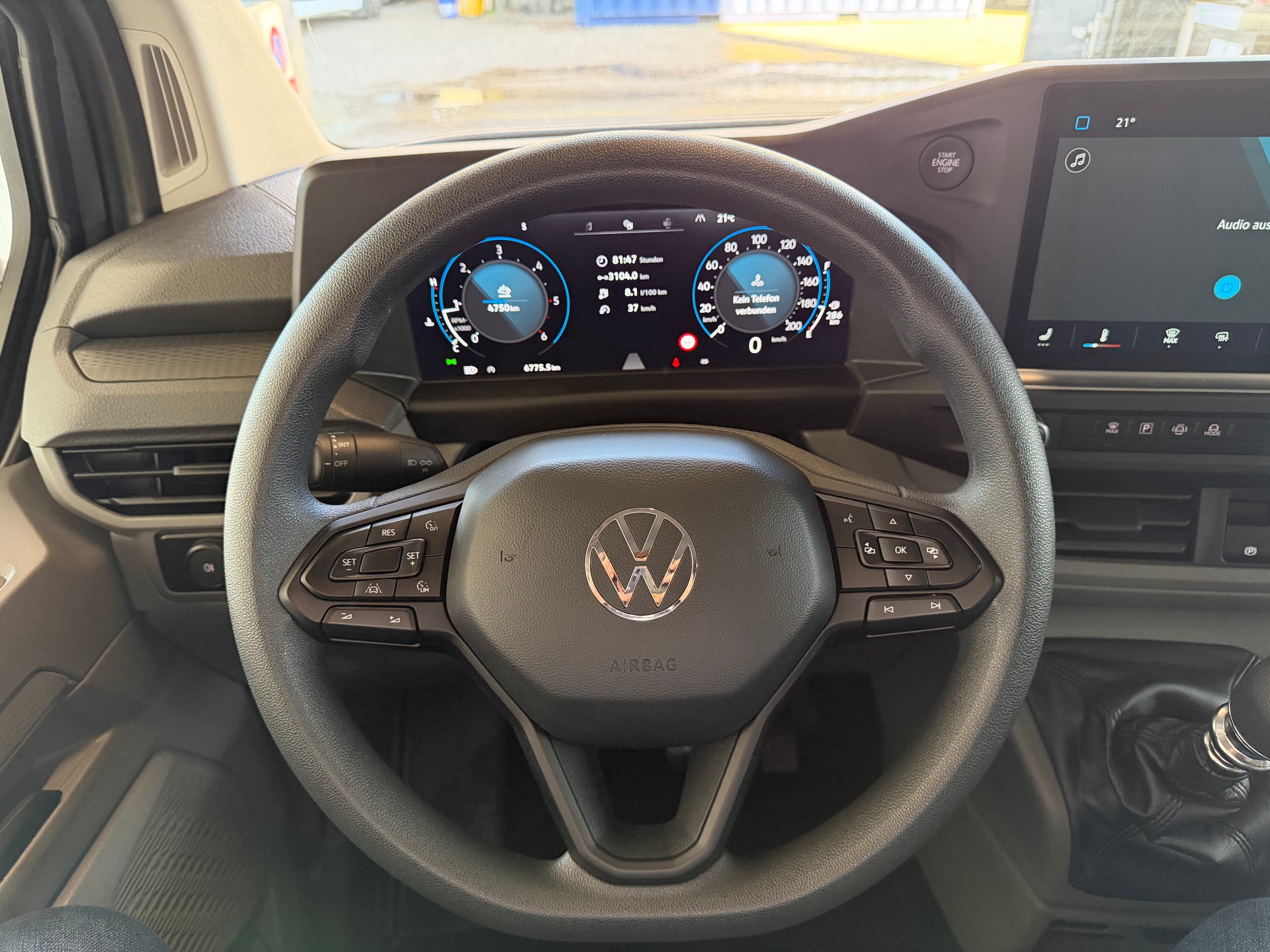 VW Transporter 2.0 TDI-image-9