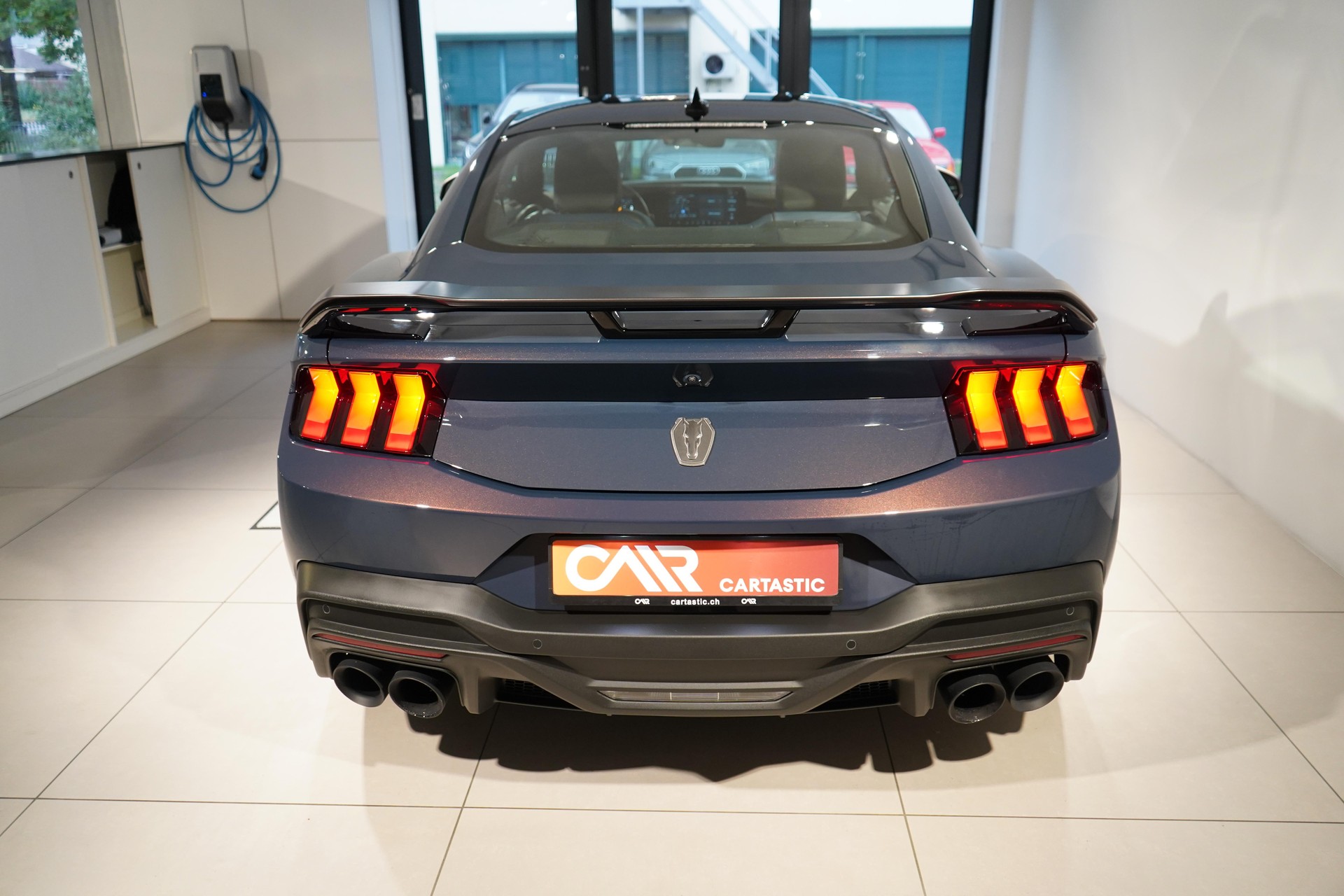 FORD Mustang Coupé 5.0 V8 Dark Horse-image-3