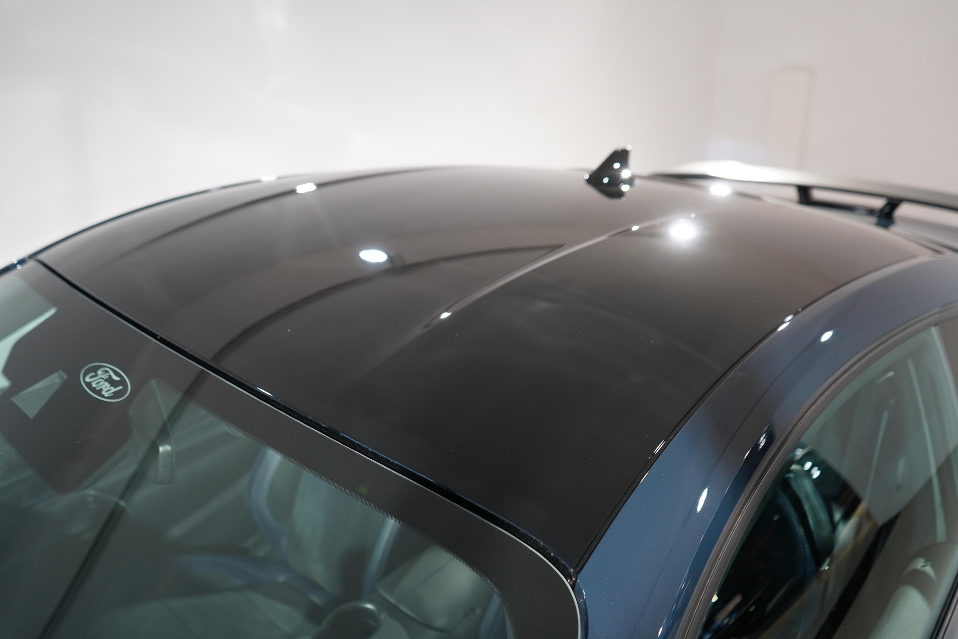 FORD Mustang Coupé 5.0 V8 Dark Horse-image-19