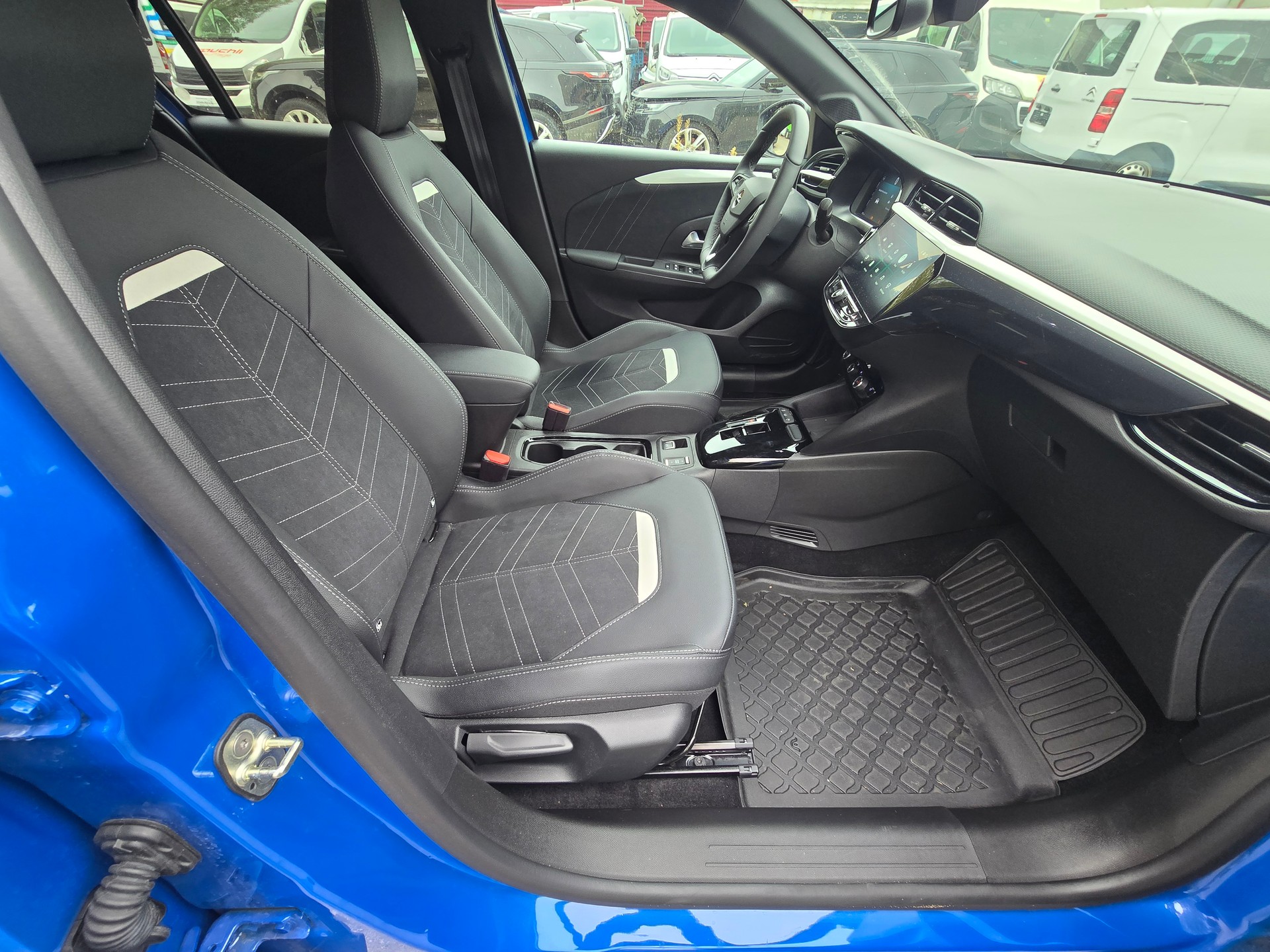 OPEL Corsa 1.2 MHEV GS-image-8