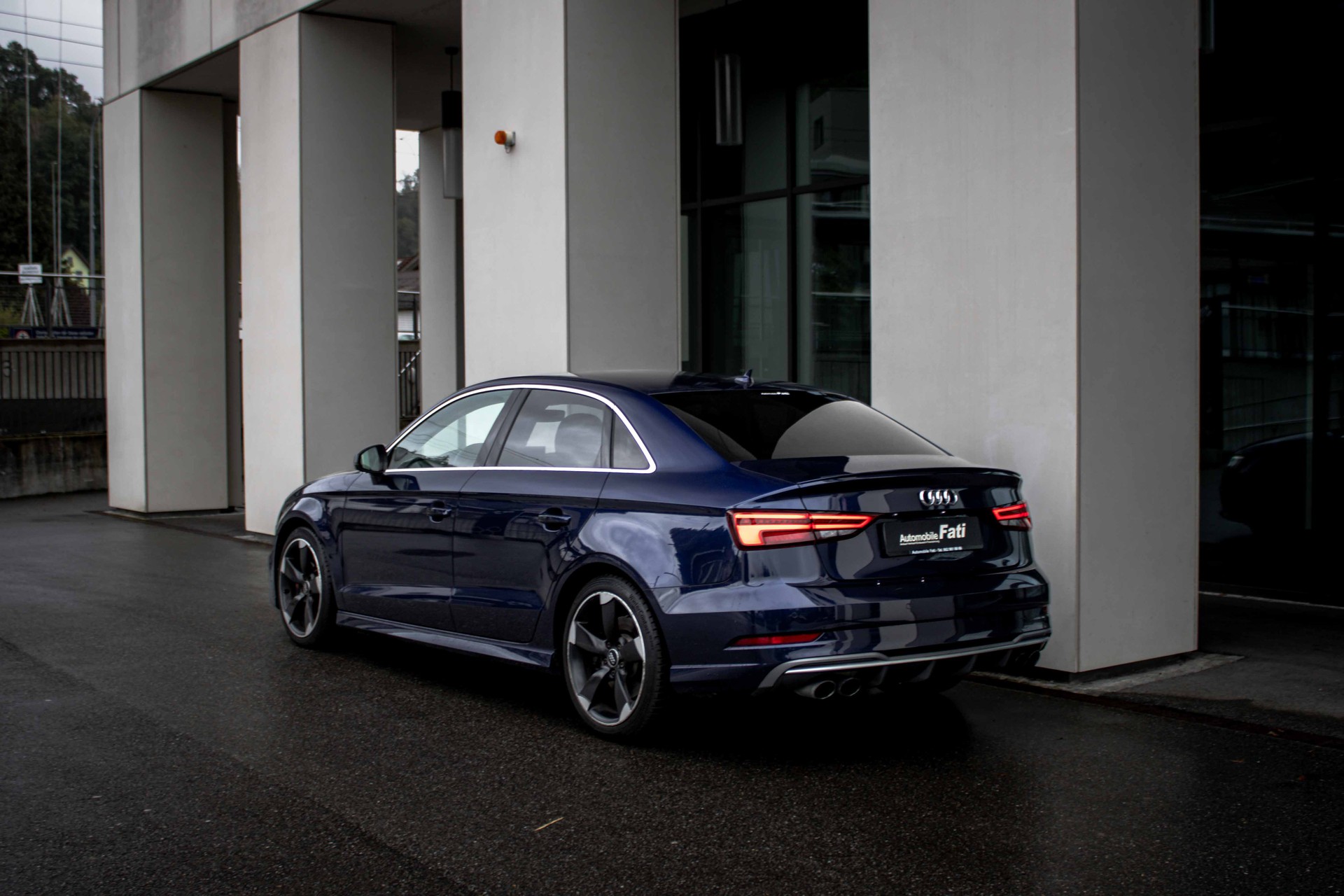 AUDI S3 Limousine 2.0 TFSI quattro S-tronic-image-1