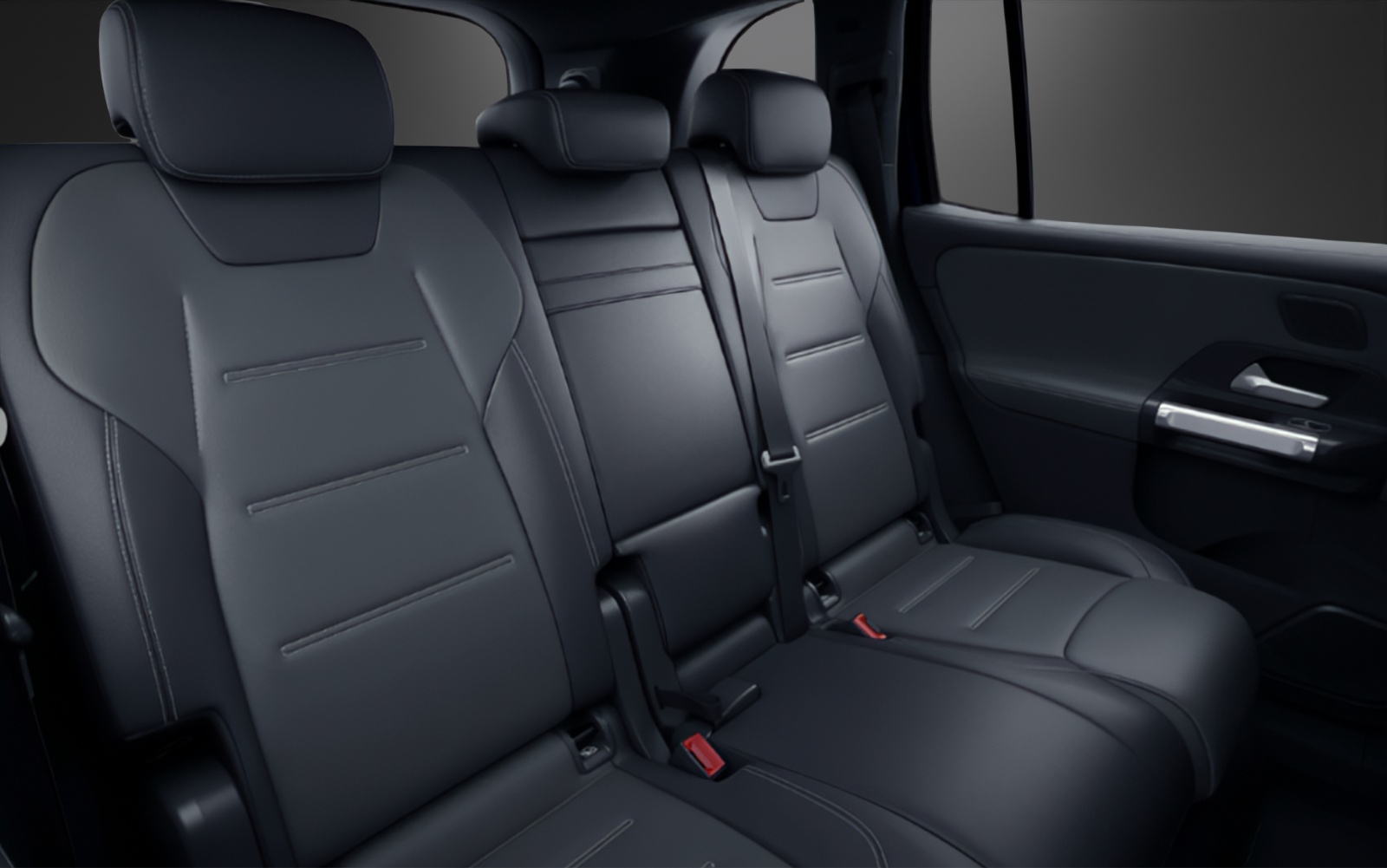 MERCEDES-BENZ GLB 250 4Matic AMG Line 8G-Tronic-image-7