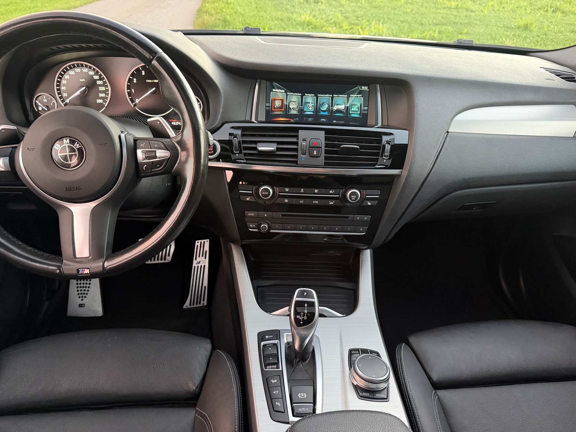 BMW X4 xDrive 28i M Sport Steptronic-image-12