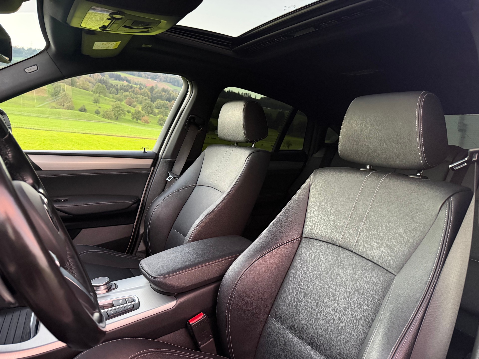BMW X4 xDrive 28i M Sport Steptronic-image-9
